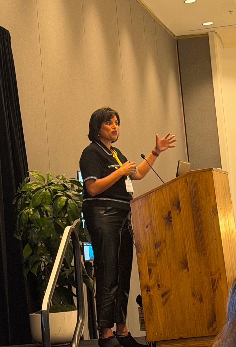 Physician leadership speaker presenting on physician career coaching, burnout prevention, and sustainable careers in medicine.