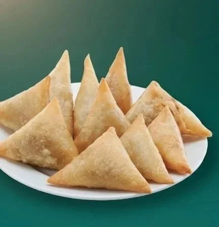 Premium Halal Frozen Chicken Samosas