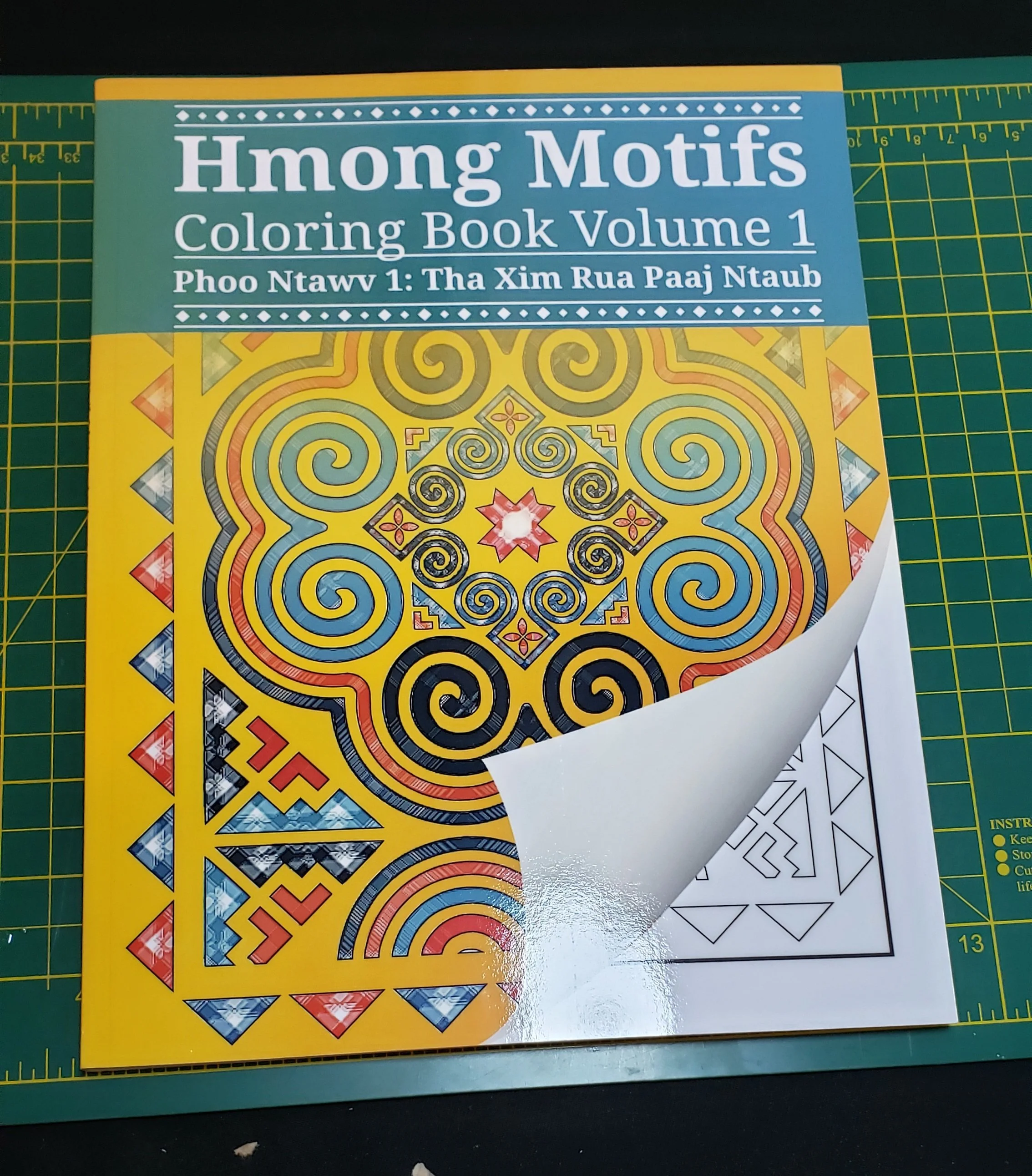 Hmong Motif_Coloring Book Vol 1.jpg