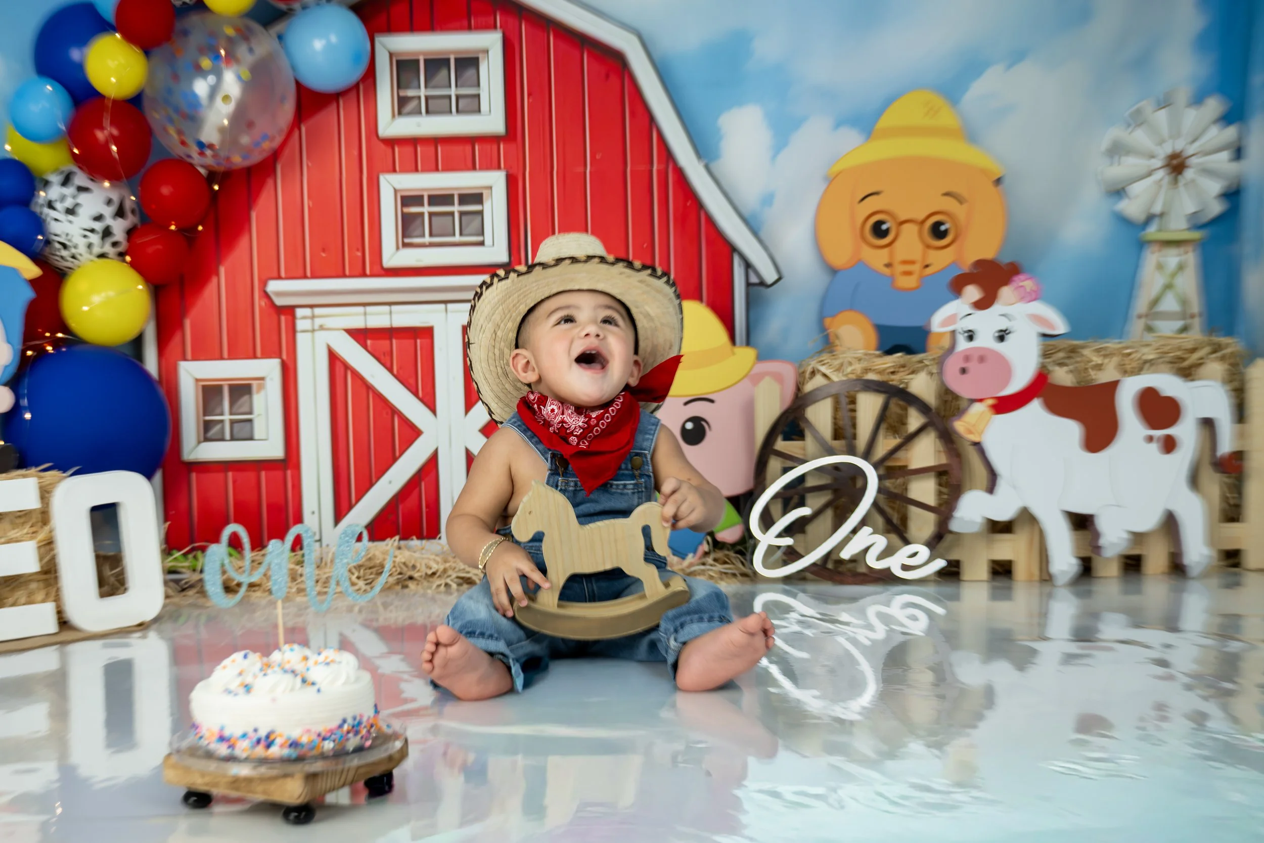 Mateo Cake Smash-0-4.jpg