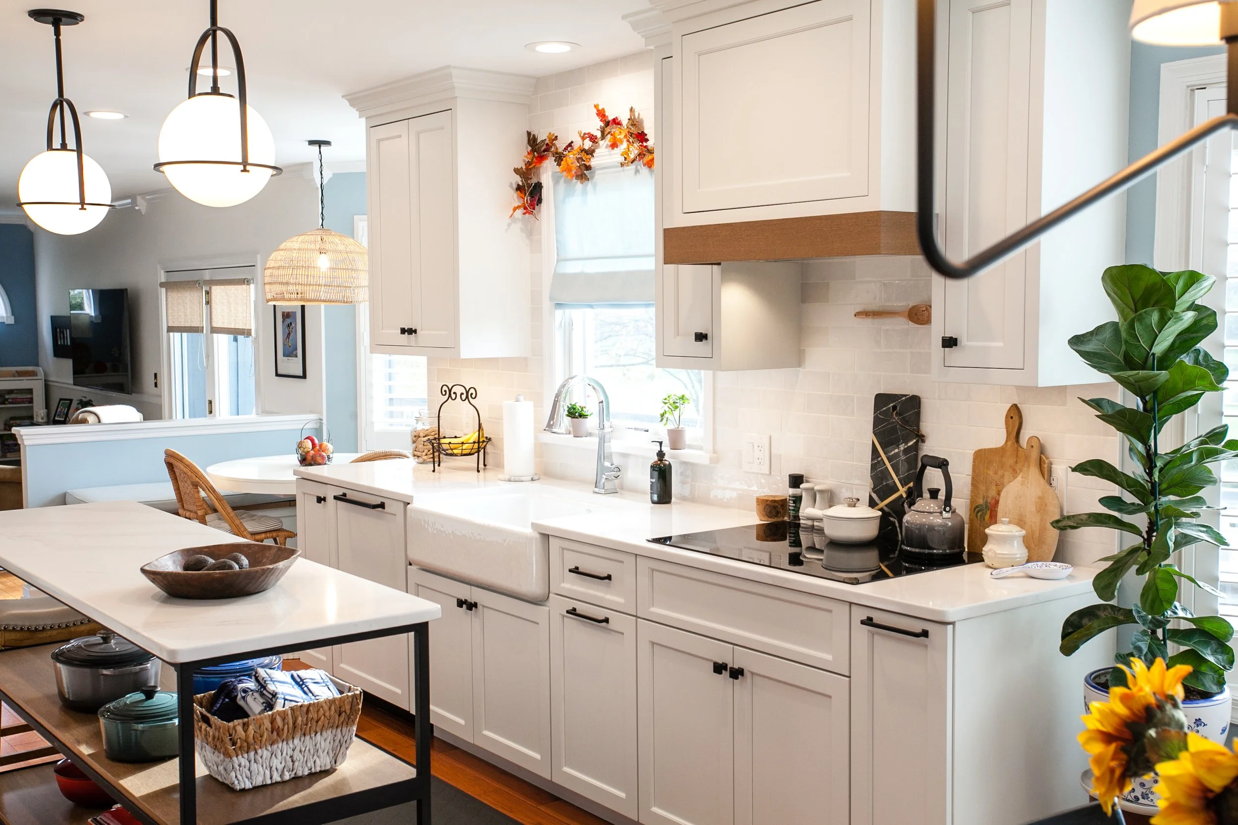 KITCHEN DESIGN, KITCHEN RENOVATION, INTERIOR DESIGN, CUSTOM CABINETRY