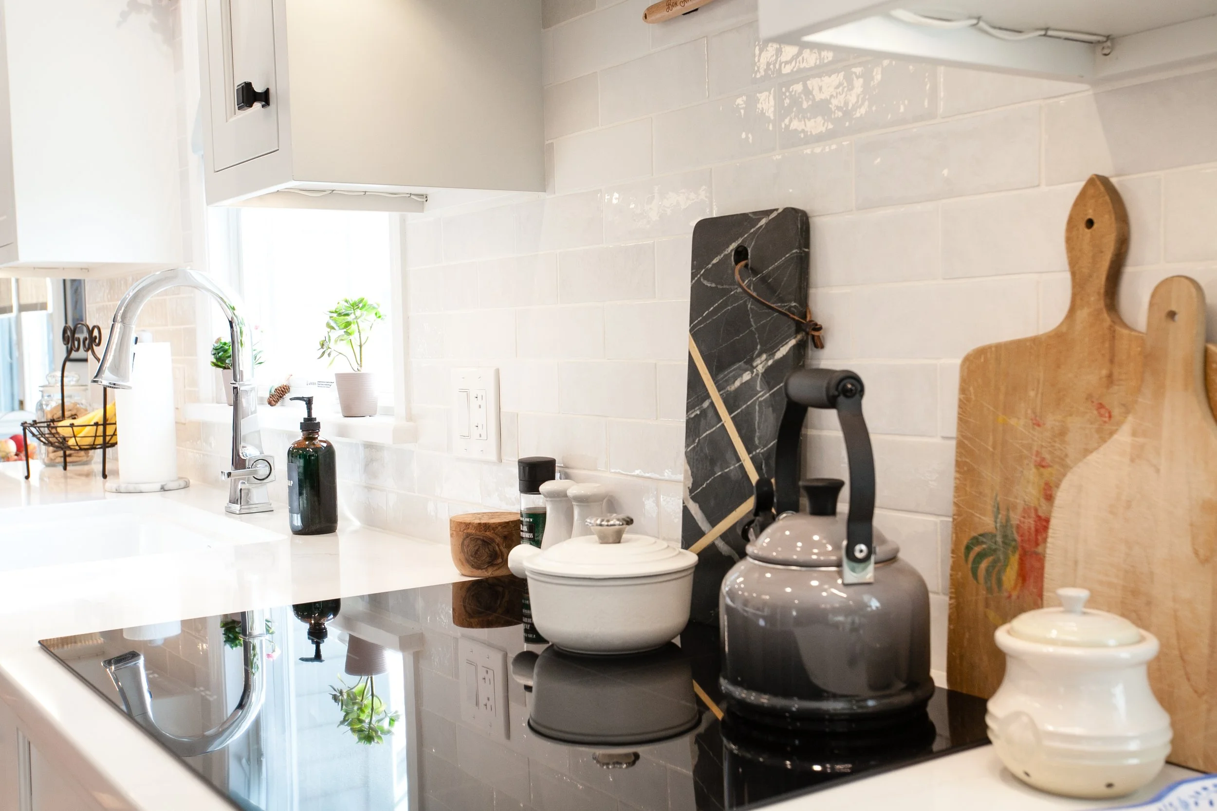 KITCHEN DESIGN, KITCHEN RENOVATION, INTERIOR DESIGN, CUSTOM CABINETRY