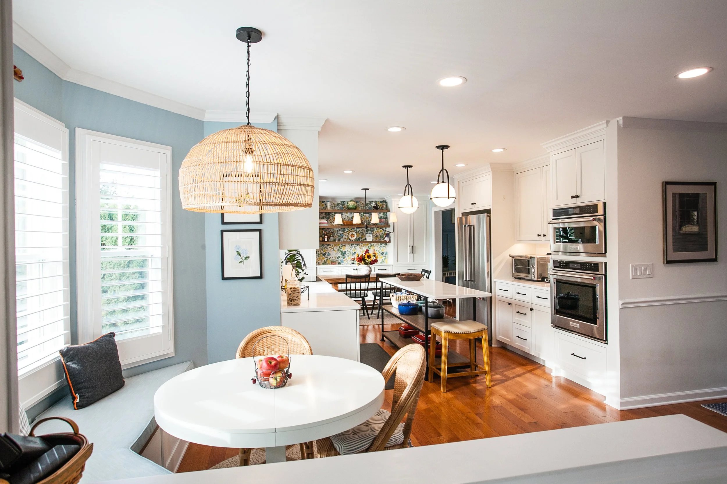 KITCHEN DESIGN, KITCHEN RENOVATION, INTERIOR DESIGN, CUSTOM CABINETRY, CABINETRY DESIGN, KITCHEN ISLAND