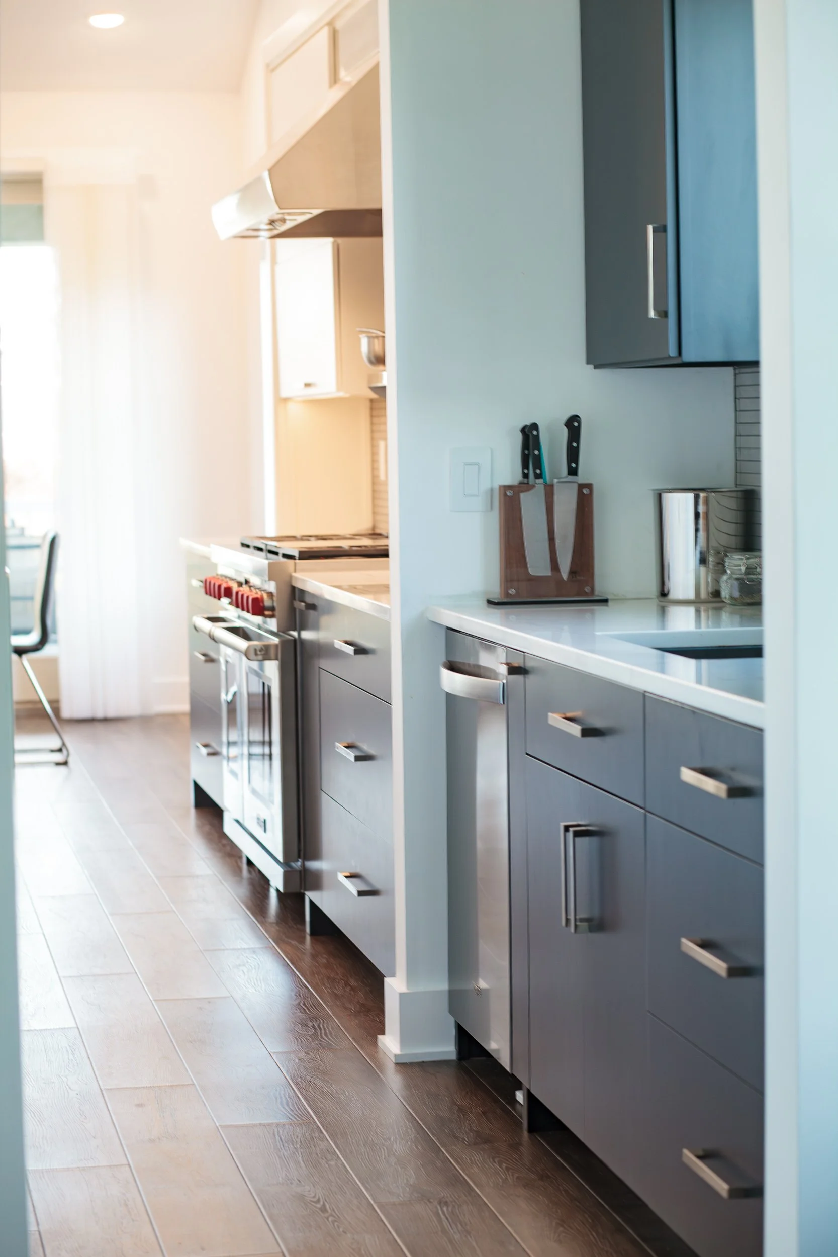 KITCHEN DESIGN, KITCHEN RENOVATION, INTERIOR DESIGN, CUSTOM CABINETRY, CABINETRY DESIGN, KITCHEN ISLAND, wet bar, butler's pantry