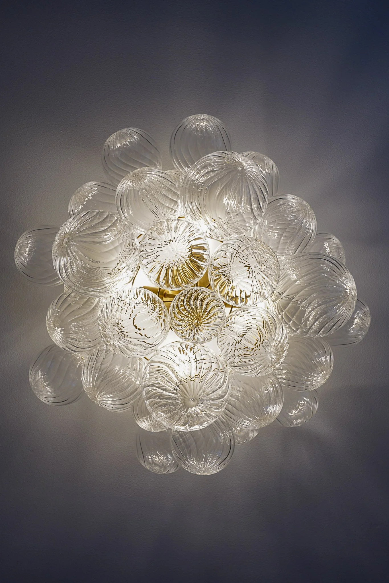 KITCHEN DESIGN, KITCHEN RENOVATION, INTERIOR DESIGN, CUSTOM CABINETRY, CABINETRY DESIGN, KITCHEN ISLAND, lighting, lights, lighting fixtures