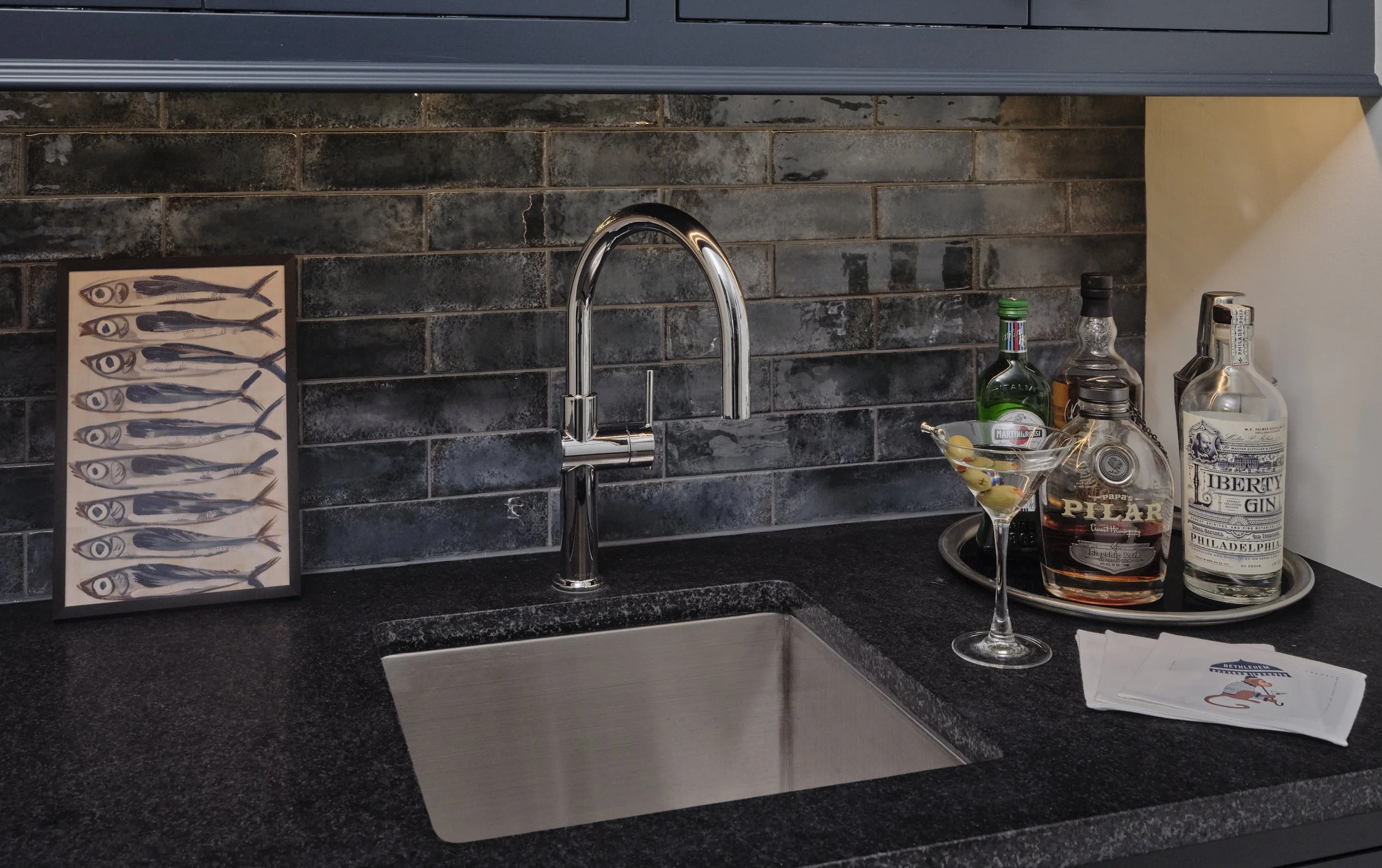 KITCHEN DESIGN, KITCHEN RENOVATION, INTERIOR DESIGN, CUSTOM CABINETRY, CABINETRY DESIGN, KITCHEN ISLAND, WET BAR