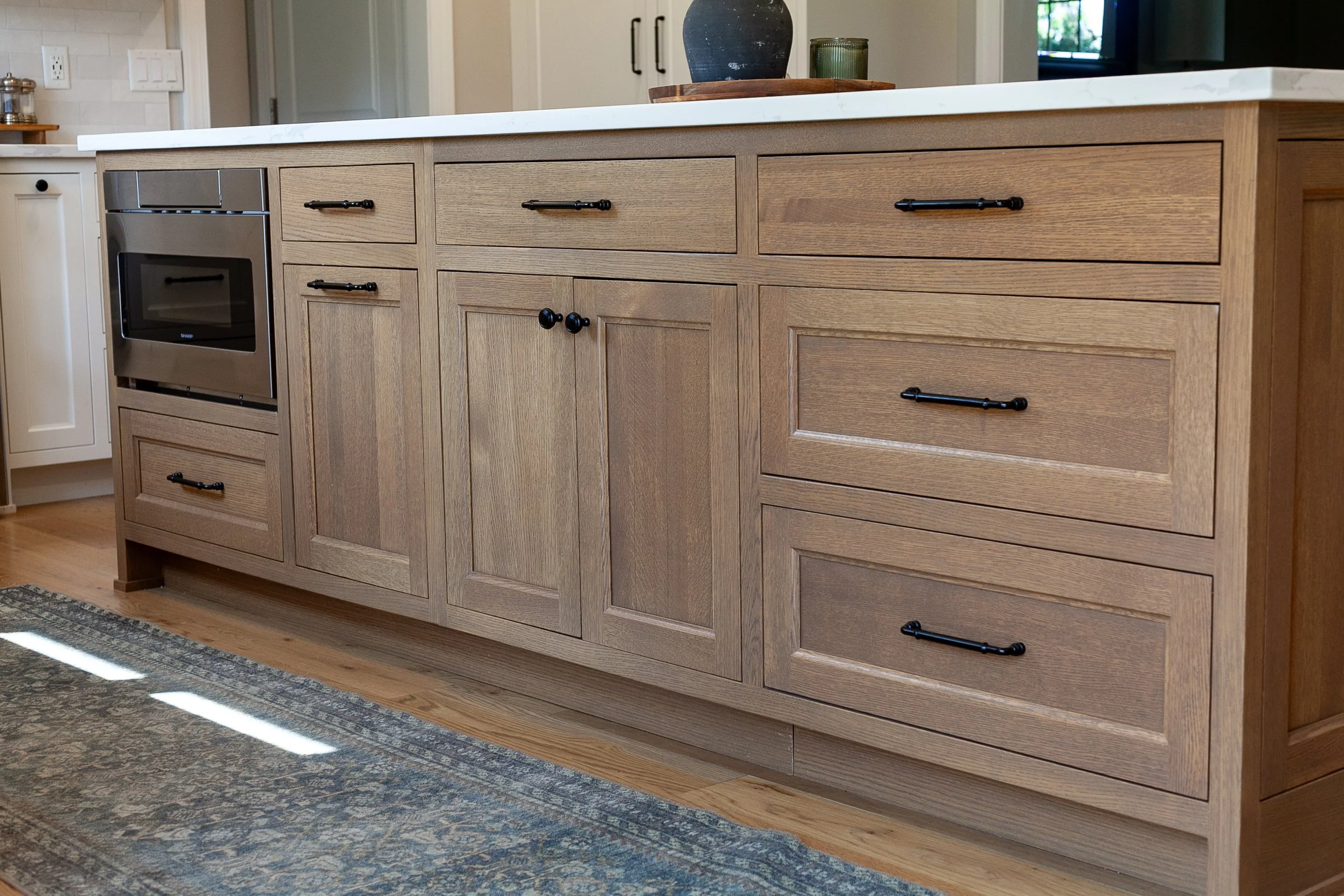 KITCHEN DESIGN, KITCHEN RENOVATION, INTERIOR DESIGN, CUSTOM CABINETRY, CABINETRY DESIGN, KITCHEN ISLAND