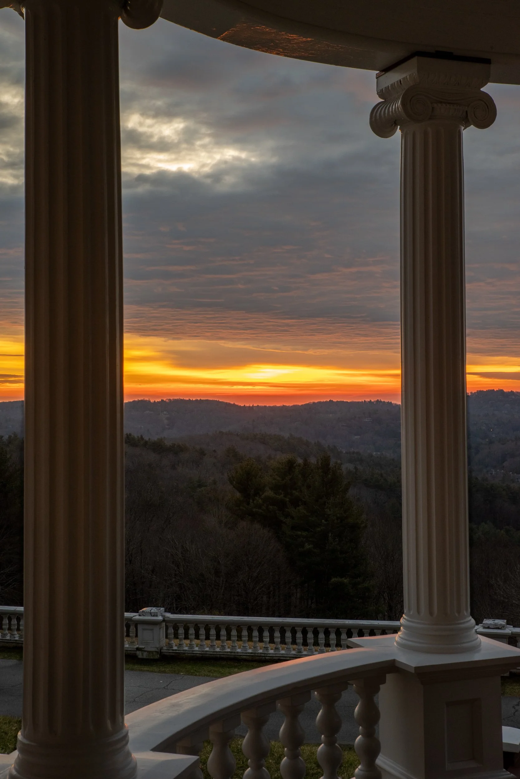 Pilars of Dawn - Cone Manor.jpg