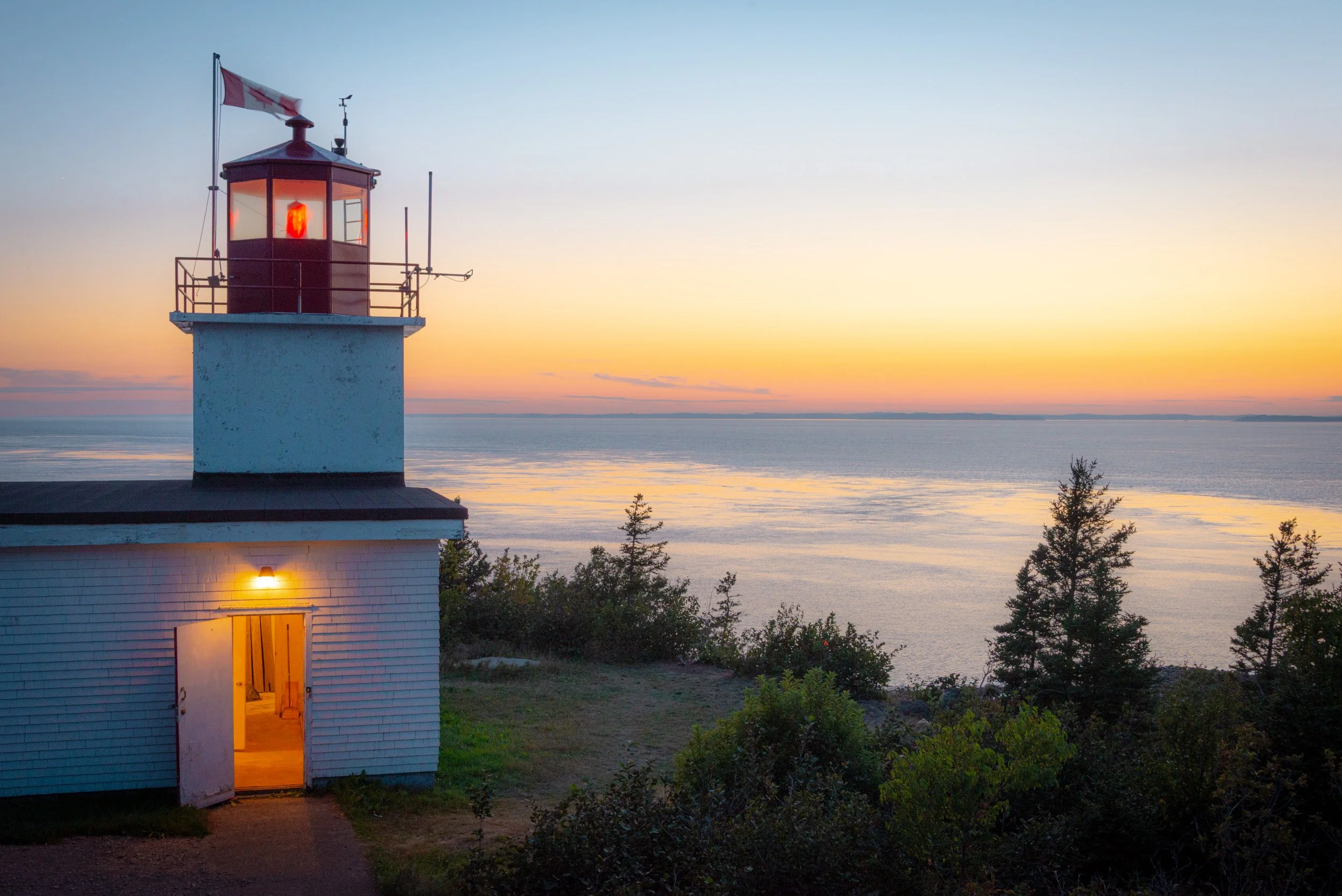 Open Door at Long Eddy Point - 5875