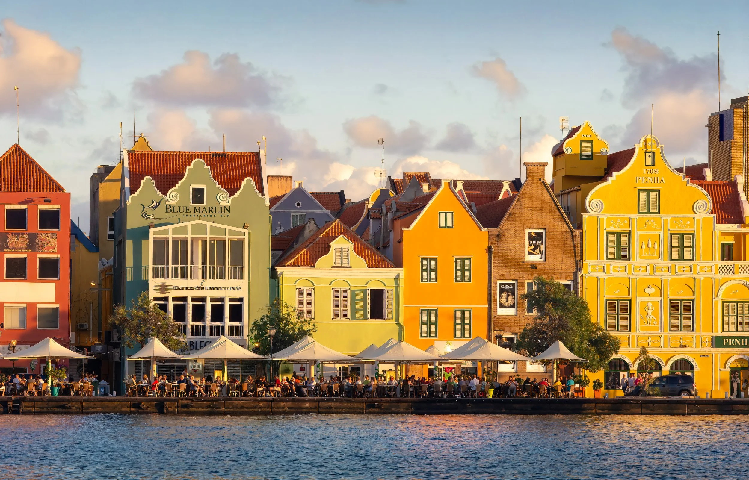 Willemstad in its Colours - 5197