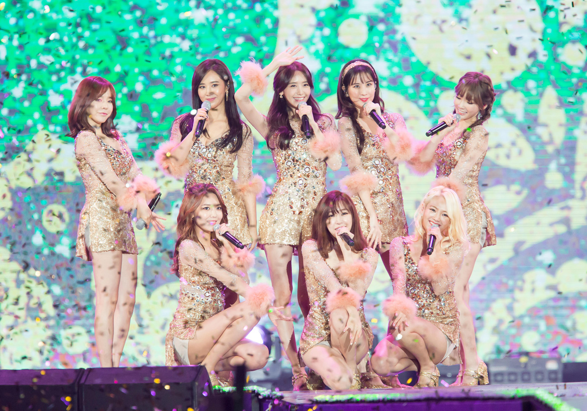 "So You Wanna Be a K-Pop Star?" published August 23, 2017. A journey into the world of K-pop, where the pursuit of teen idol–dom is a high-gloss, neon-lit version of The Hunger Games. By Alina Simone. Read it here.