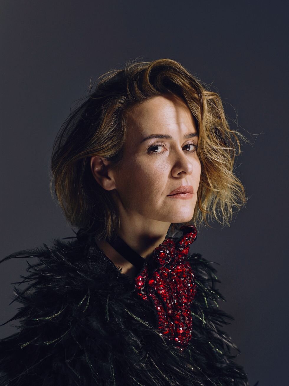 hbz-october-2020-sarah-paulson-03-1600646675.jpg