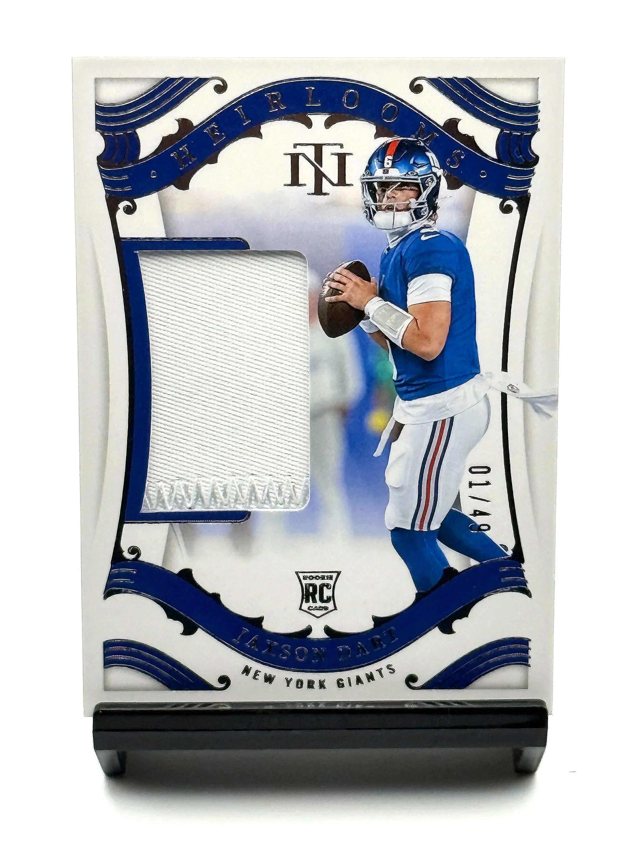 2025 Panini National Treasures Jaxson Dart /10 Heirlooms Gold #H-JDT Giants Football Card Front