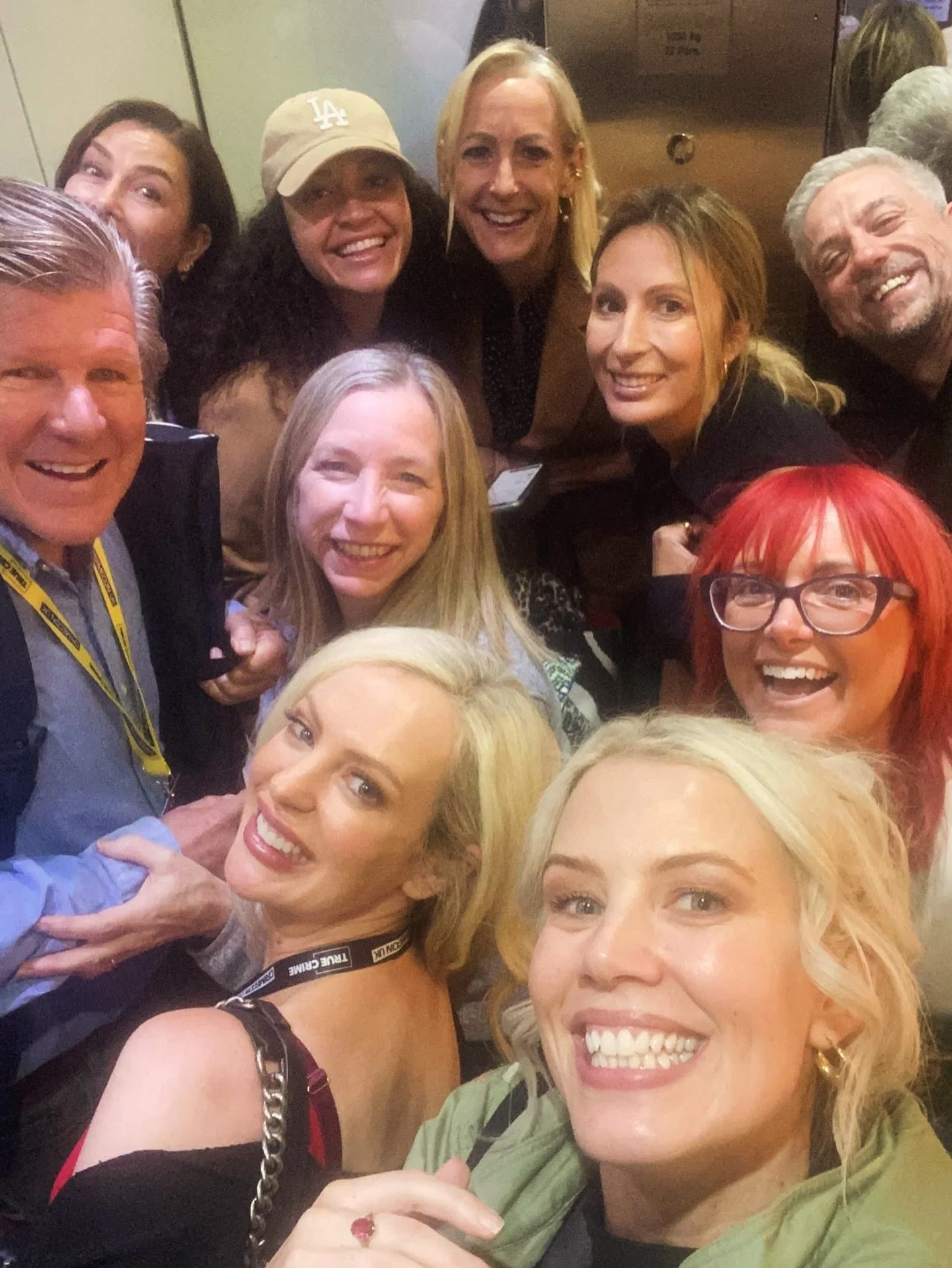 How many True Crime Heads can you fit in one lift....?
This pic was taken just after @crimecon_uk London 2025.
@conmunitypodcast @madison_mcghee @icecoldcase @crimeanalyst @laurarichards999 @kateschweit @housewivesoftruecrime @nancytheassembly 
We fe