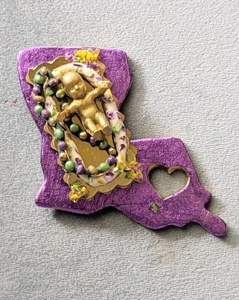 Mardi Gras King Cake Baby Magnets & Pins – Purple, Green & Gold