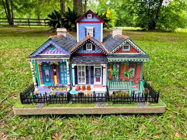 🔴  Sold  :
Handcrafted Triple New Orleans Shotgun Houses Diorama by Art Illusions by Young