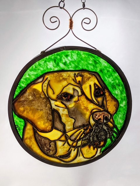 🔴 Sold: 
Yellow Lab Illusion Glass by Art Illusions by Young. This warm circular portrait shows a friendly yellow Labrador with expressive eyes and soft golden fur. The hand-painted details and gentle color palette make this custom piece especially 