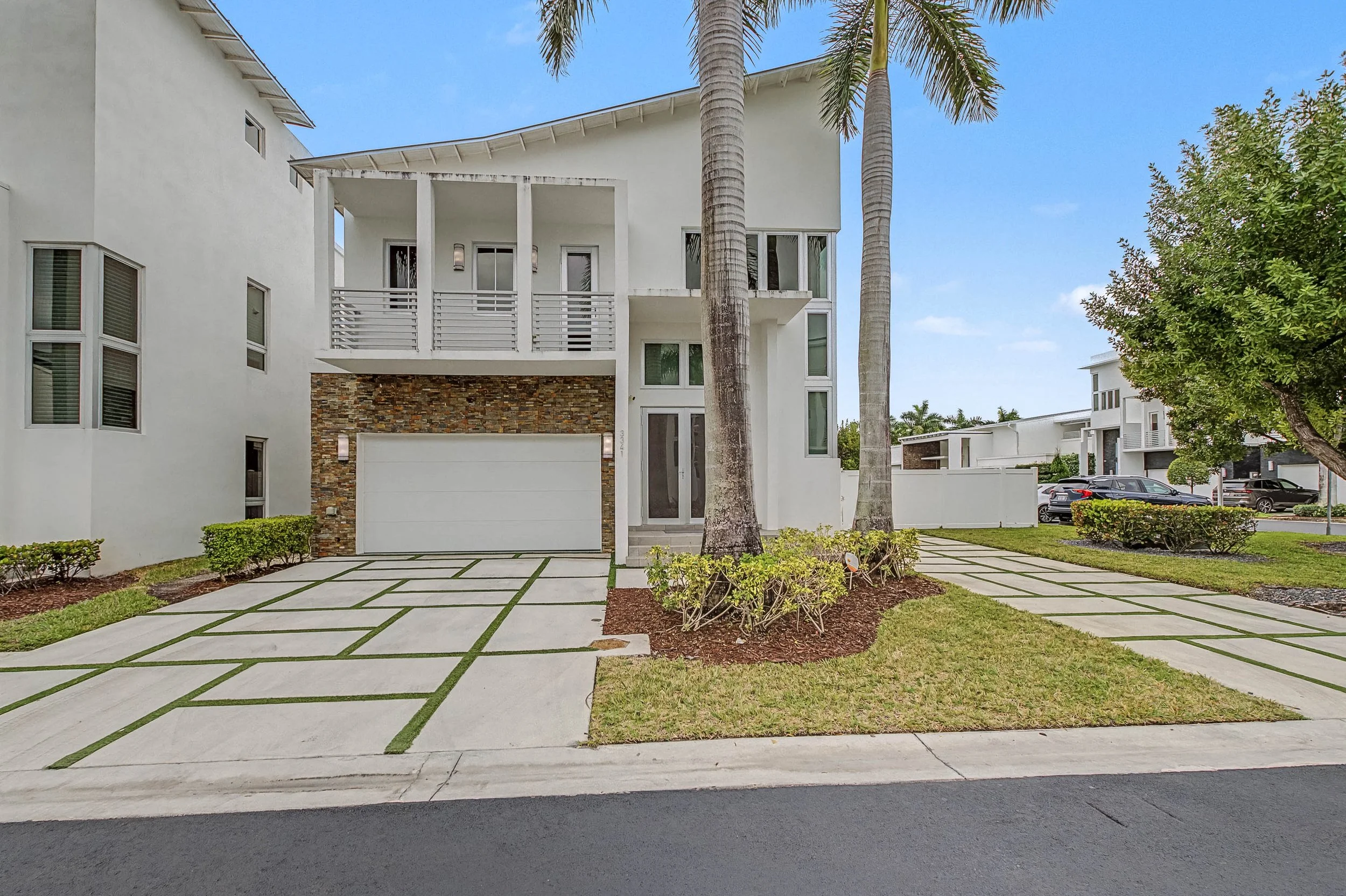 3341 NW 84th Ct (18 of 47).jpg