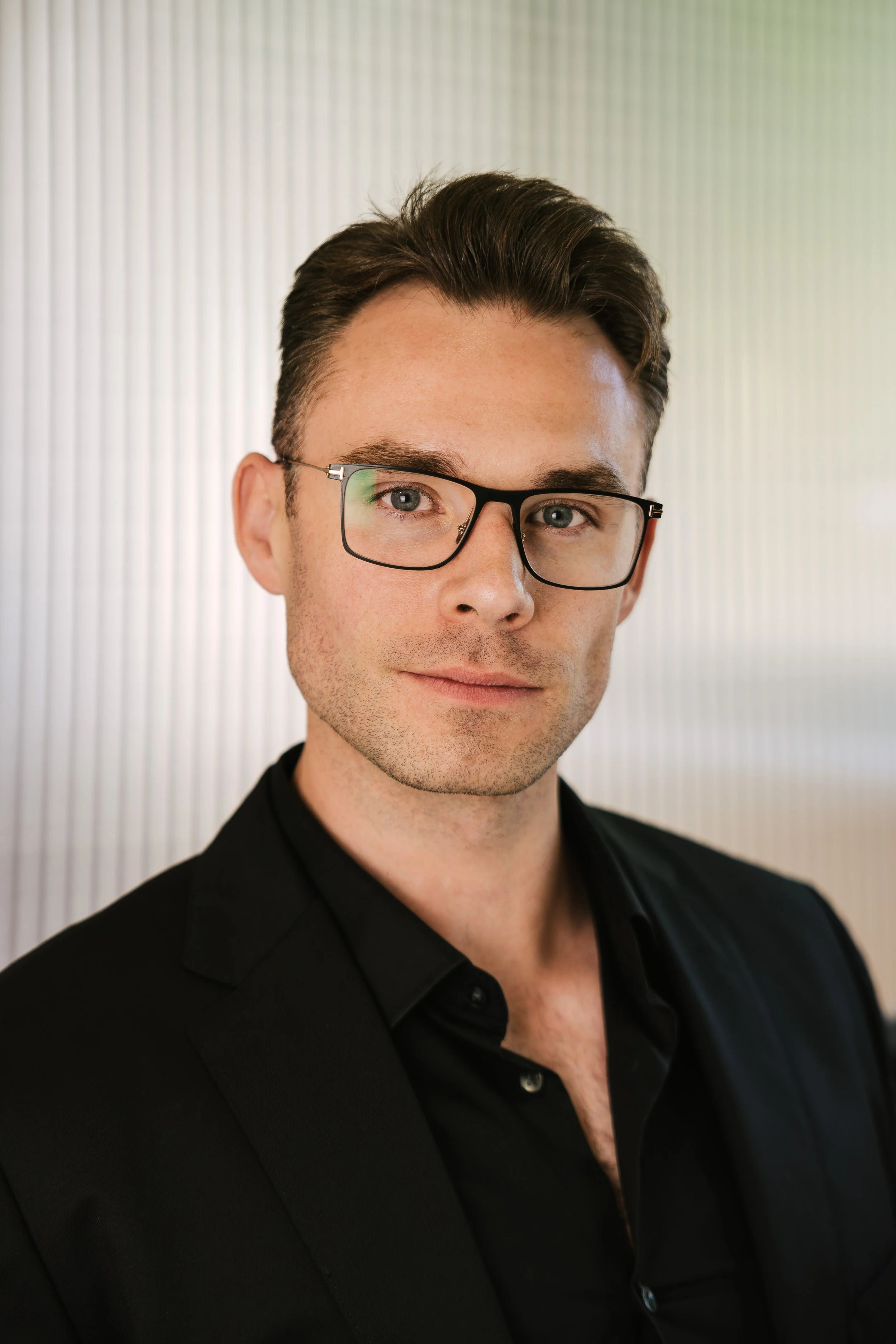 TrouDigital Headshots-9.jpg