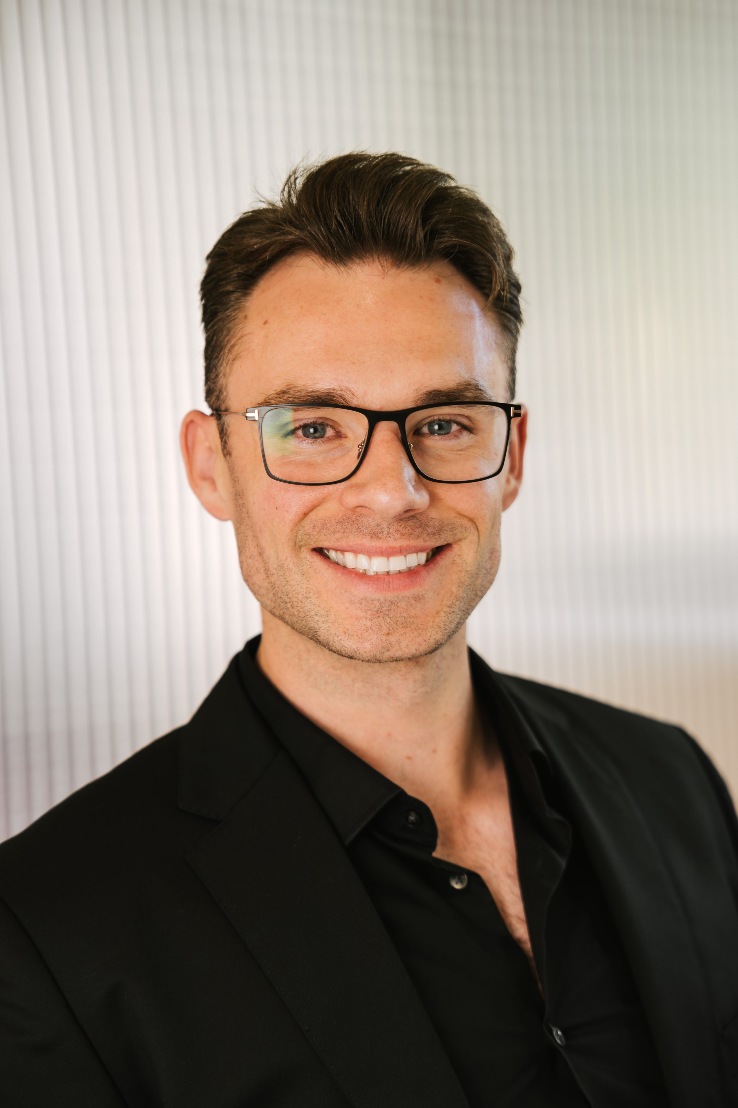 TrouDigital Headshots-10.jpg