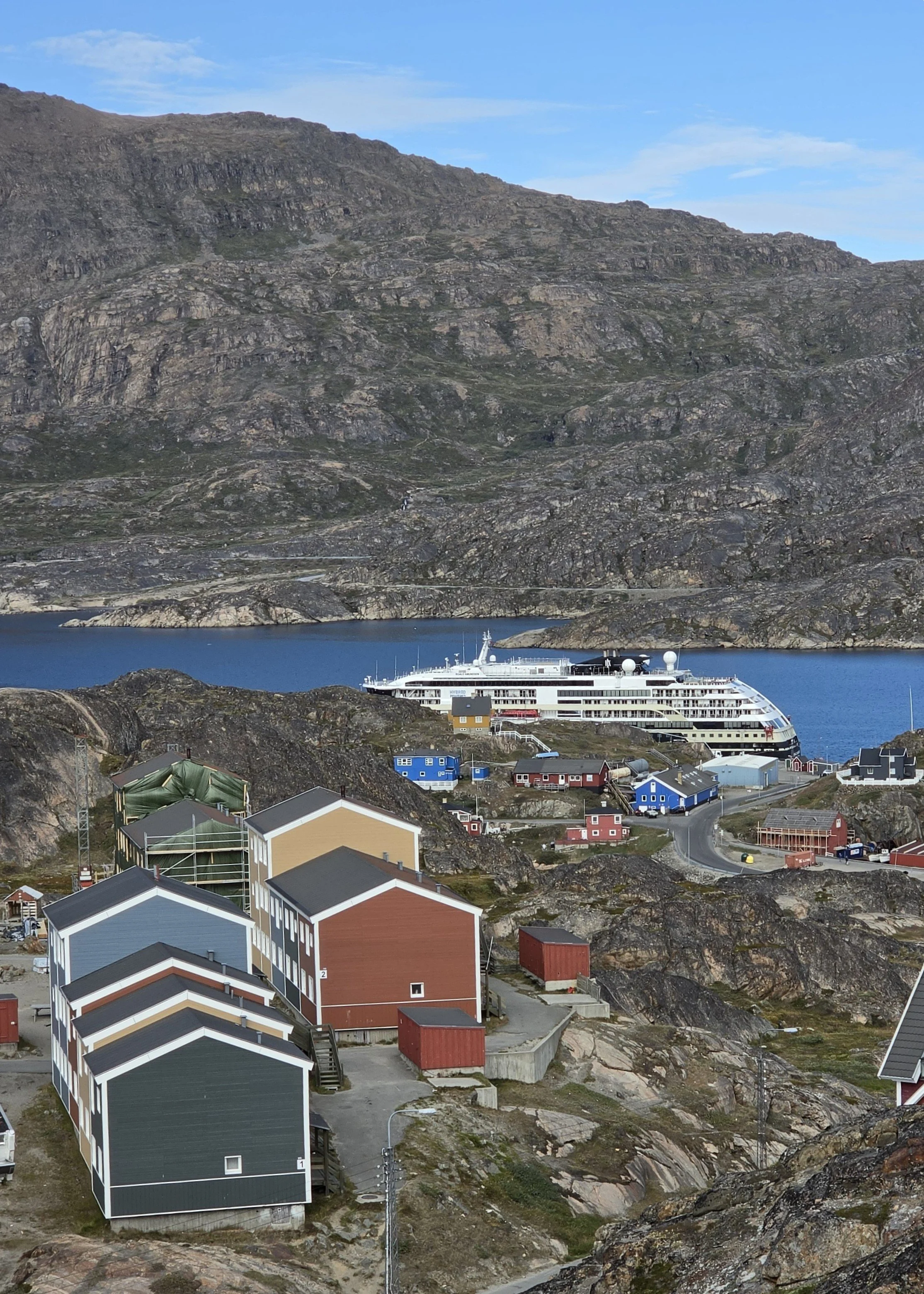 2026-9-1 - Sismiut - viewpoint with our ship 2.jpg