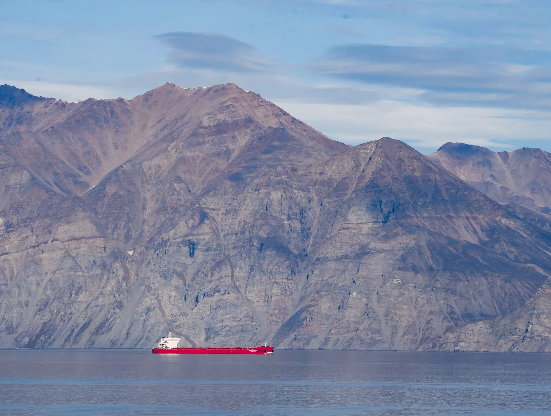 2026-8-28 - Baffin Bay - Mountains with Norwegian ship going by 1.jpg