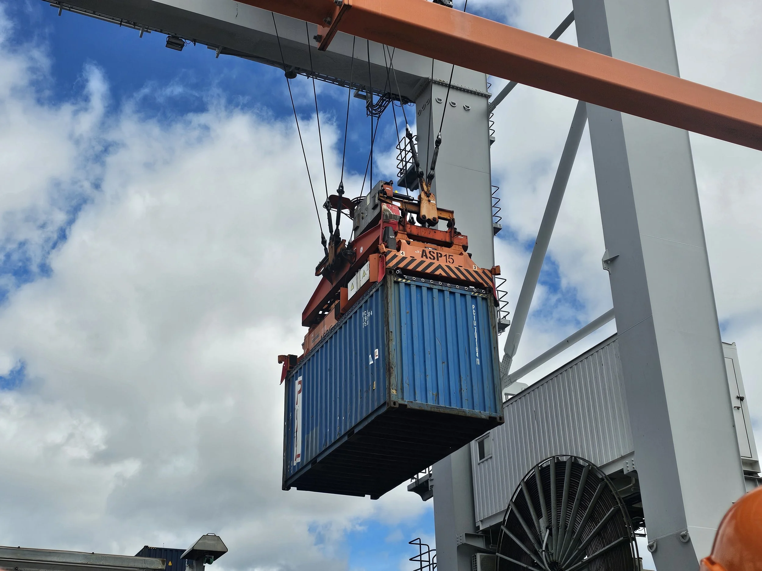 The Hidden Cost of Shipping: Why Freight Rates Don't Tell the Whole Story