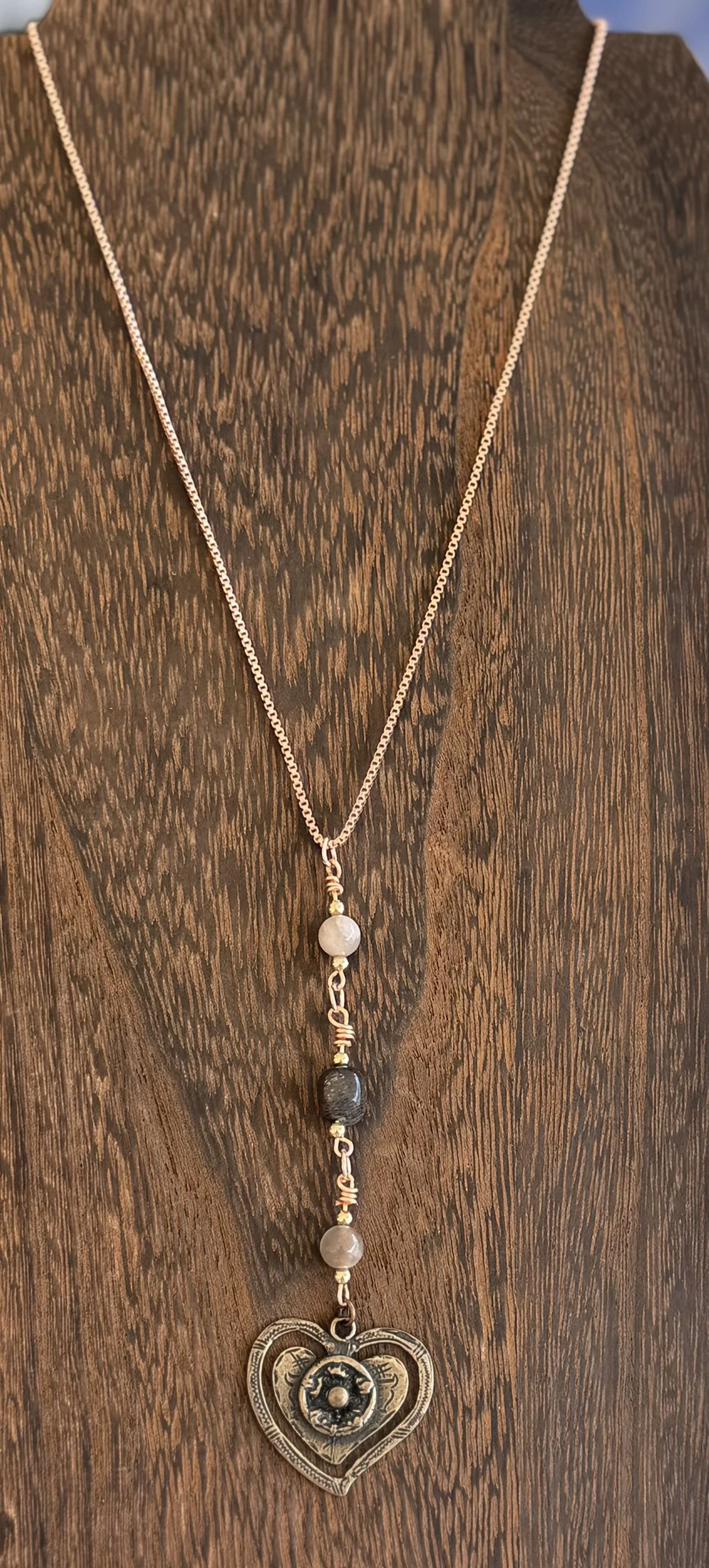 Rose gold necklace with moonstone beads