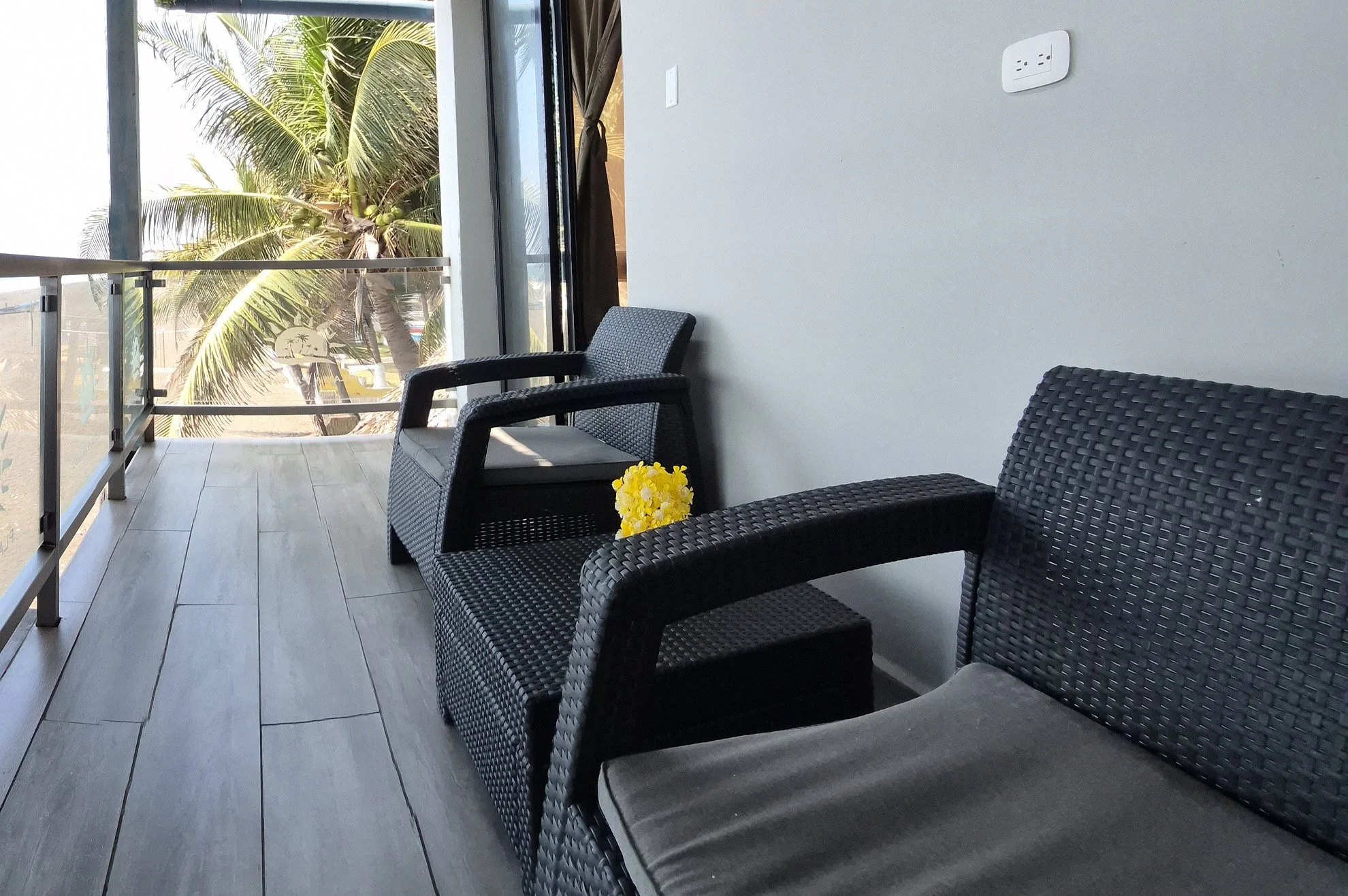hotel-monterrico-guatemala-balcon.jpg