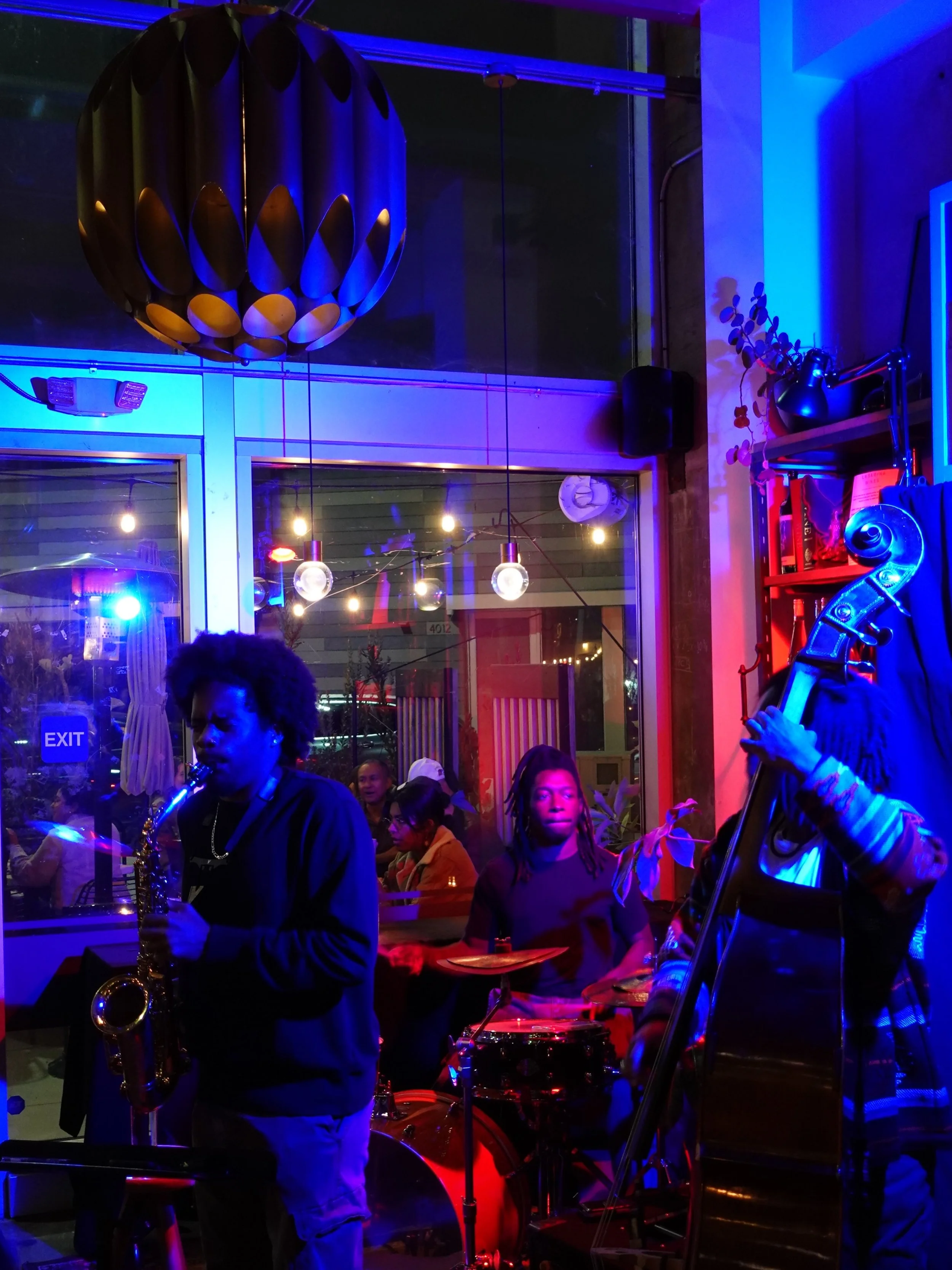 The Chris Powe Trio live at the bar last week @chrispowemusic 📸

Thursday night Jazz at the bar can&rsquo;t be beat 🎶