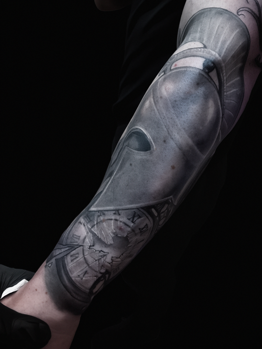 sparta-helmet-clock-tattoo.png