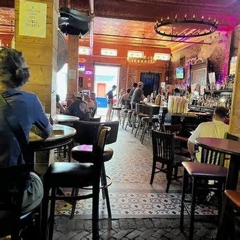 Jackie Blair @ Bamboulas (on Frenchmen)