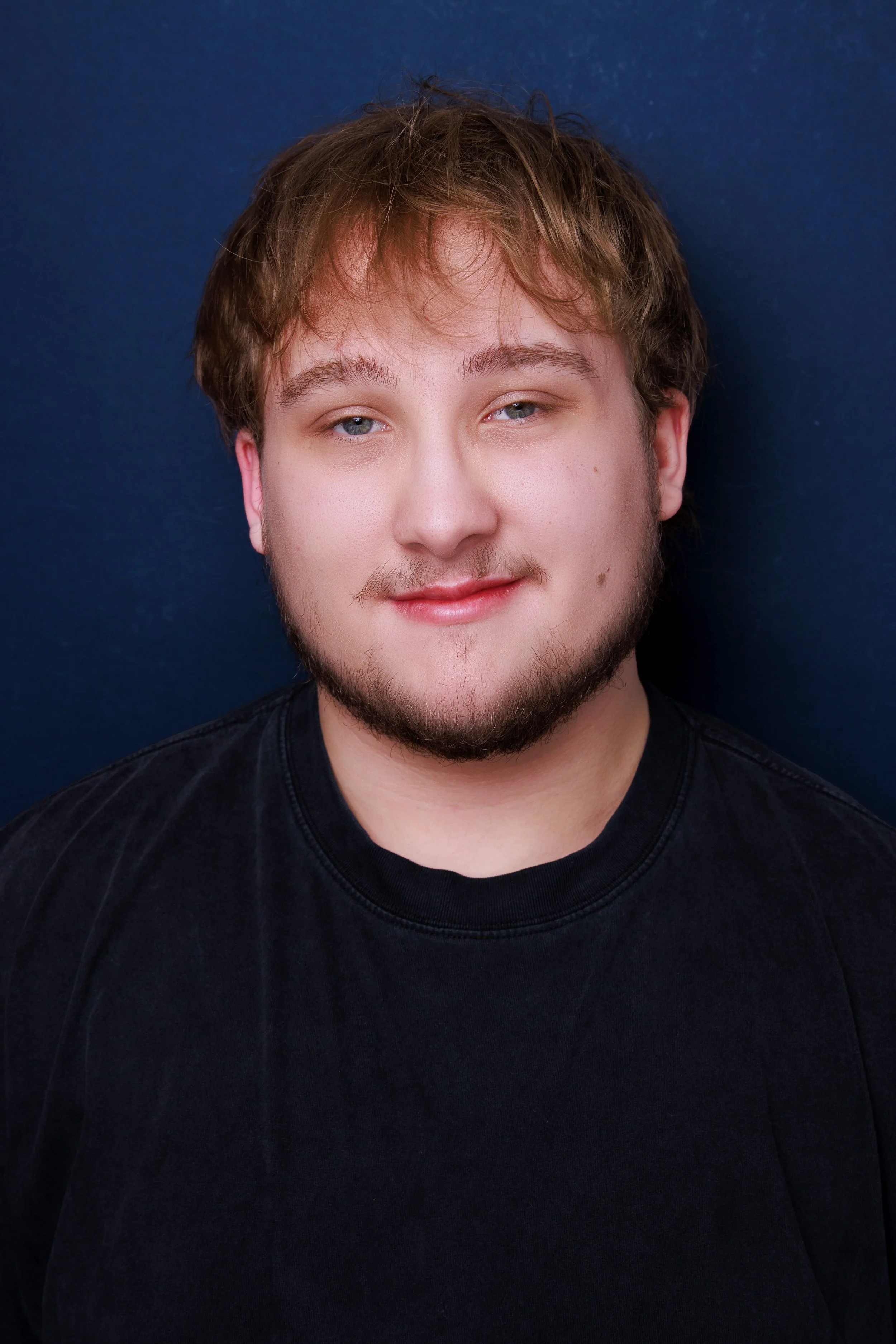 headshot by @robertredphoto