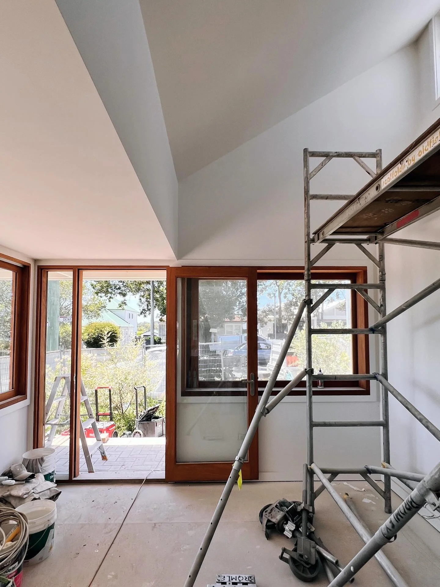 Dramatic ceiling lines are taking shape at Dent St. 

#DentSt #architecture #newcastlearchitecture
@musebuilt @moar.windows