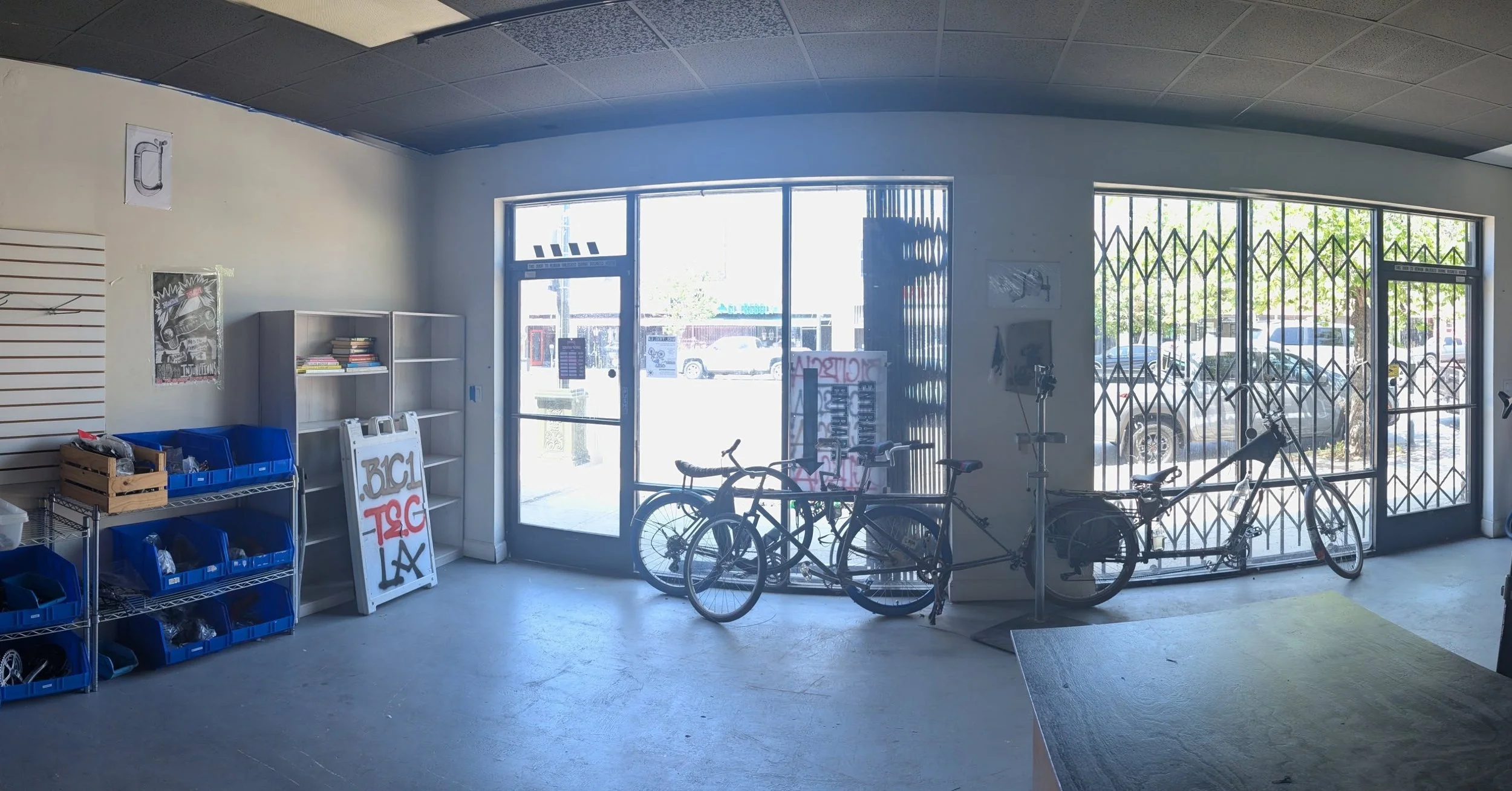 It&rsquo;s Sunday&hellip; do you know what your local bike space is doing?

Things are really starting to come together over here at Bicitecla. We&rsquo;ve officially added a third open day, and there&rsquo;s already talk about opening a fourth.

Lit
