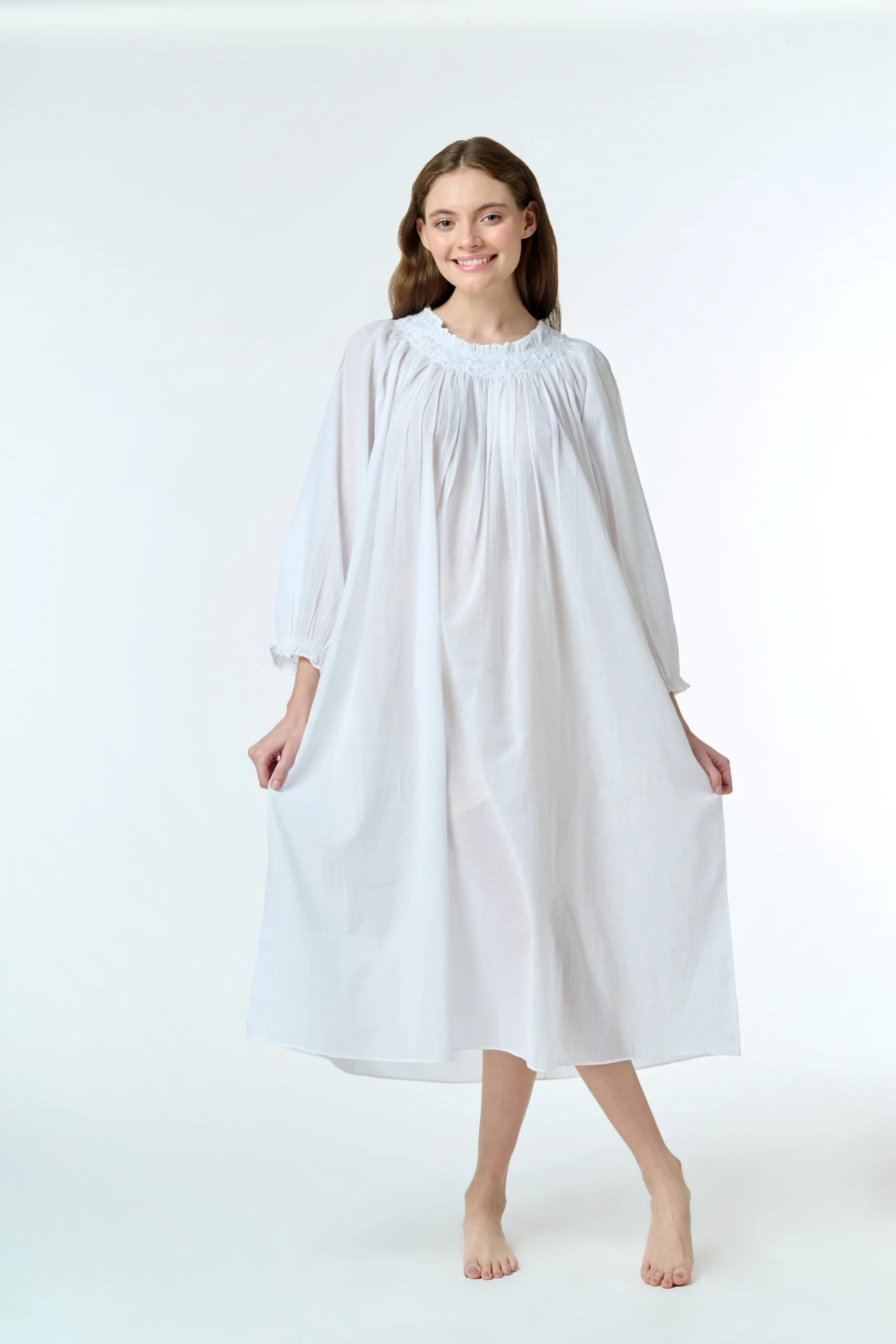 MD-810 Nightie | Long Sleeve Smocking with Embroidery