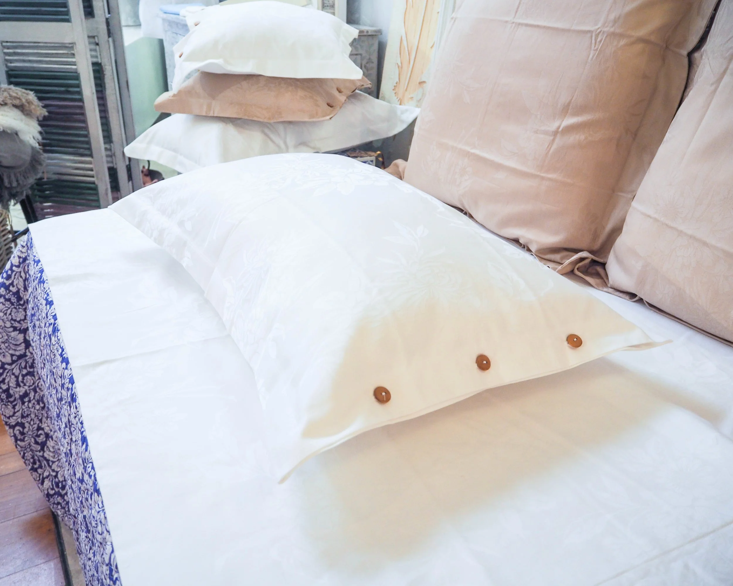 King Pillowcase White
