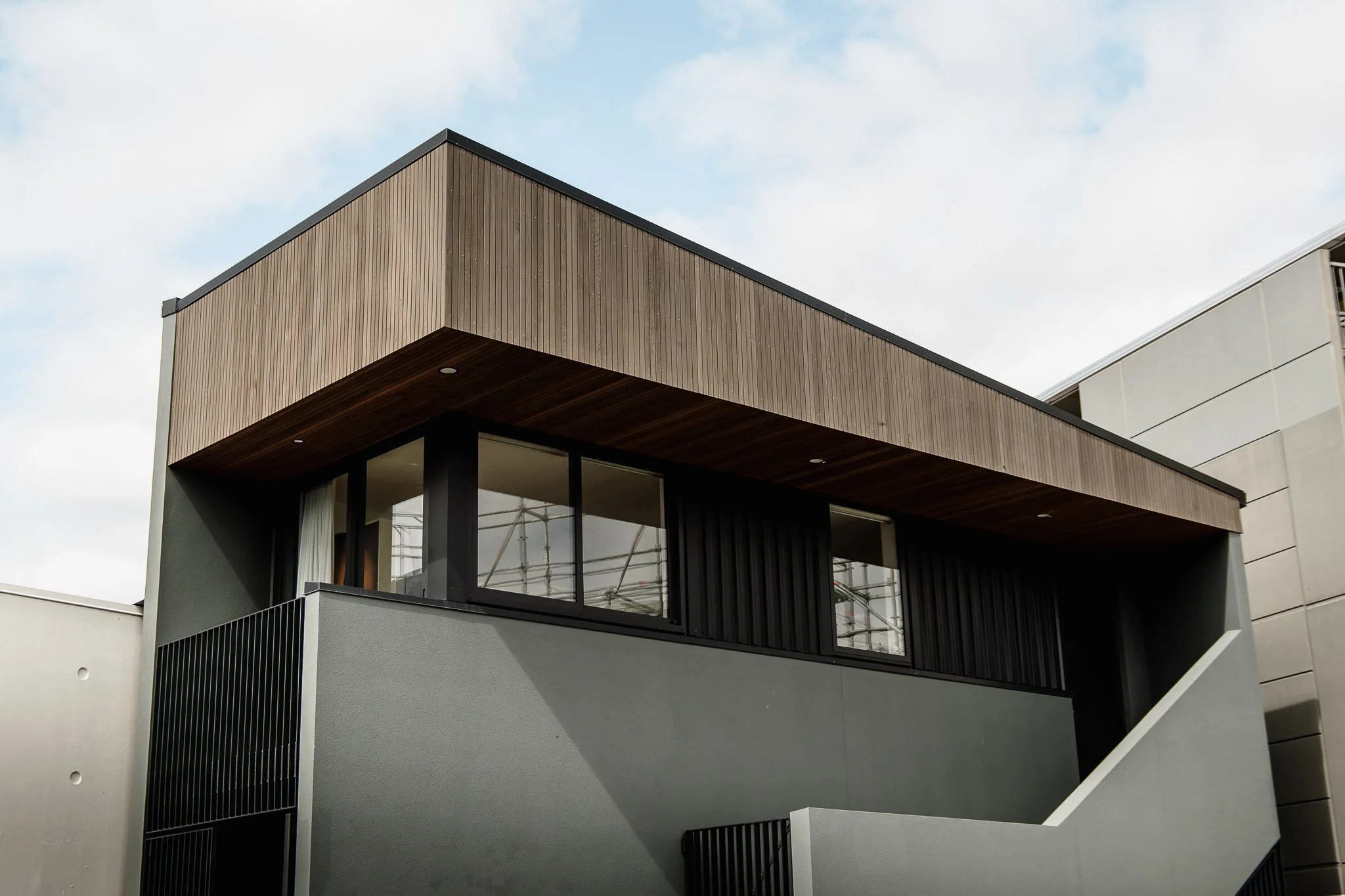 Relay Roofing - Washworld St Lukes 1.jpg