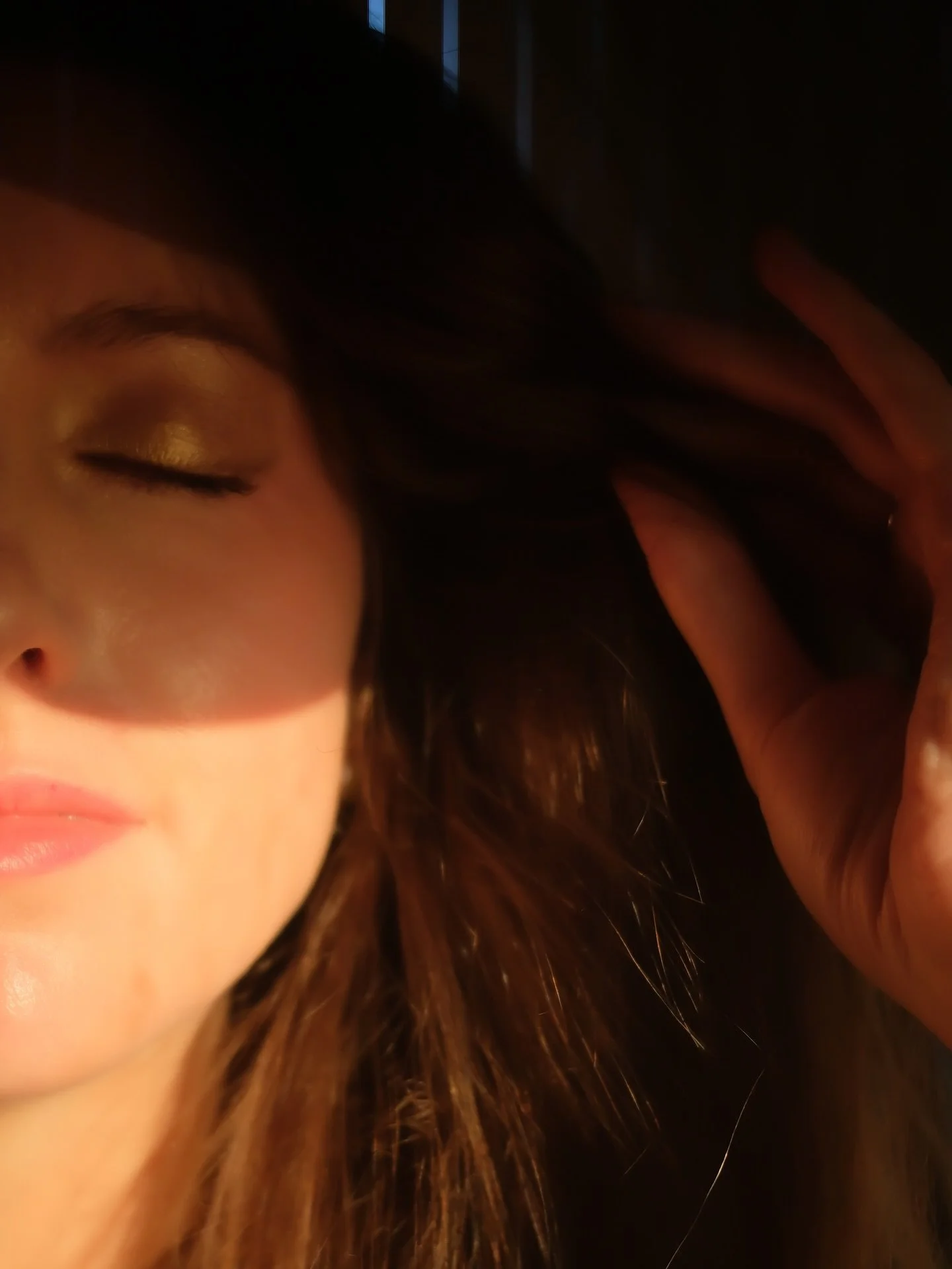 Plane photography ✈️📷
.
.
.
.
.
#fly #eu #europe #city #summer #sun #beauty #woman #travel #travelphotography #travelgram #travelphotography #explore #explorepage #explorespain #exploremore #sheisnotlost #sun #streets #photo #photography #photoofthe