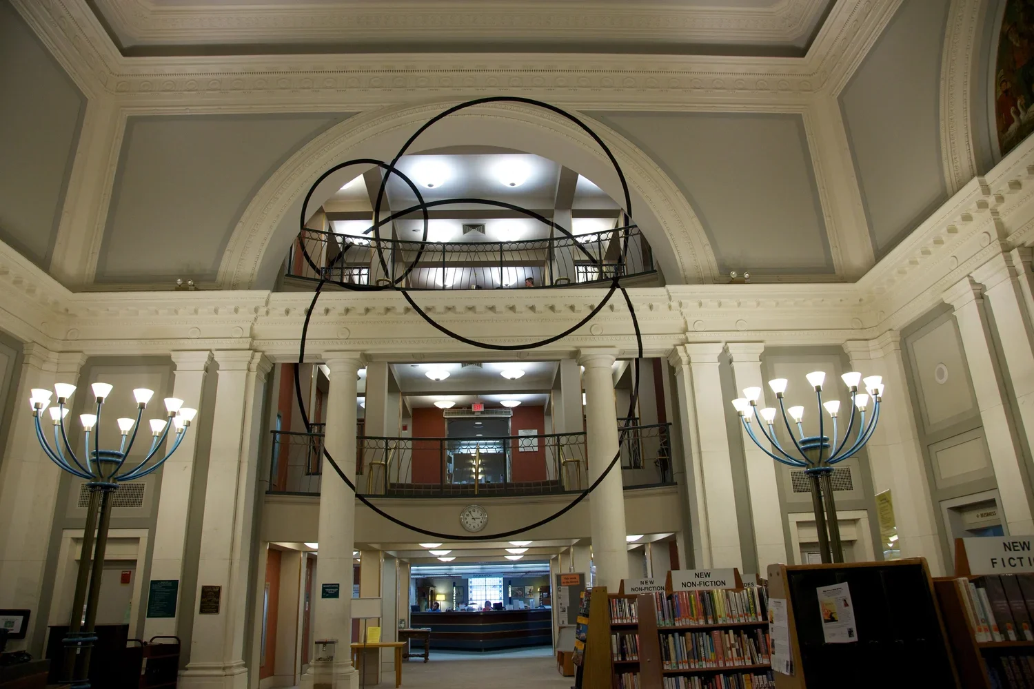 Felice Varini. Three Black Circles in Air, 2010