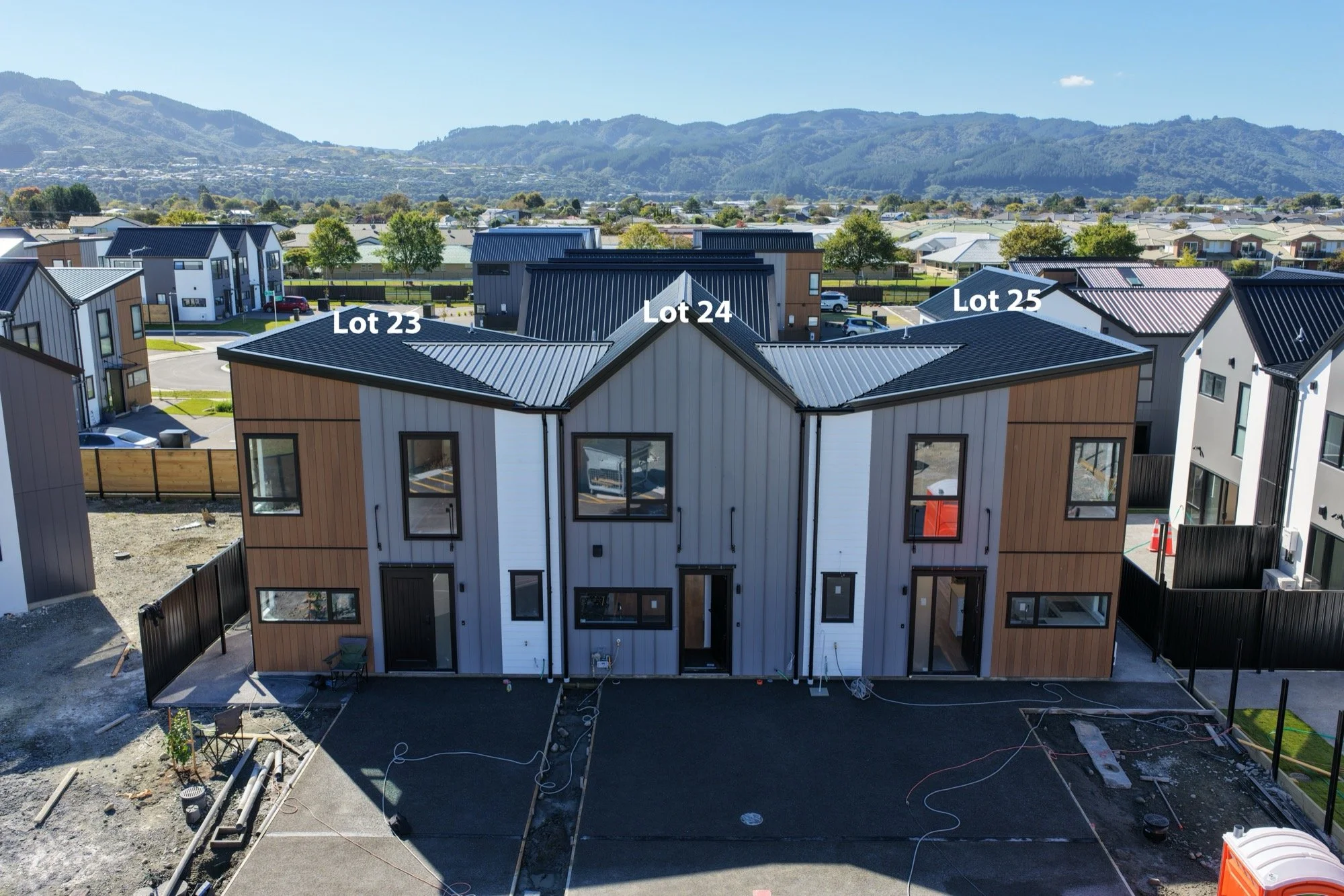 Lot 23 (2) copy-JPG copy-2000px.jpg