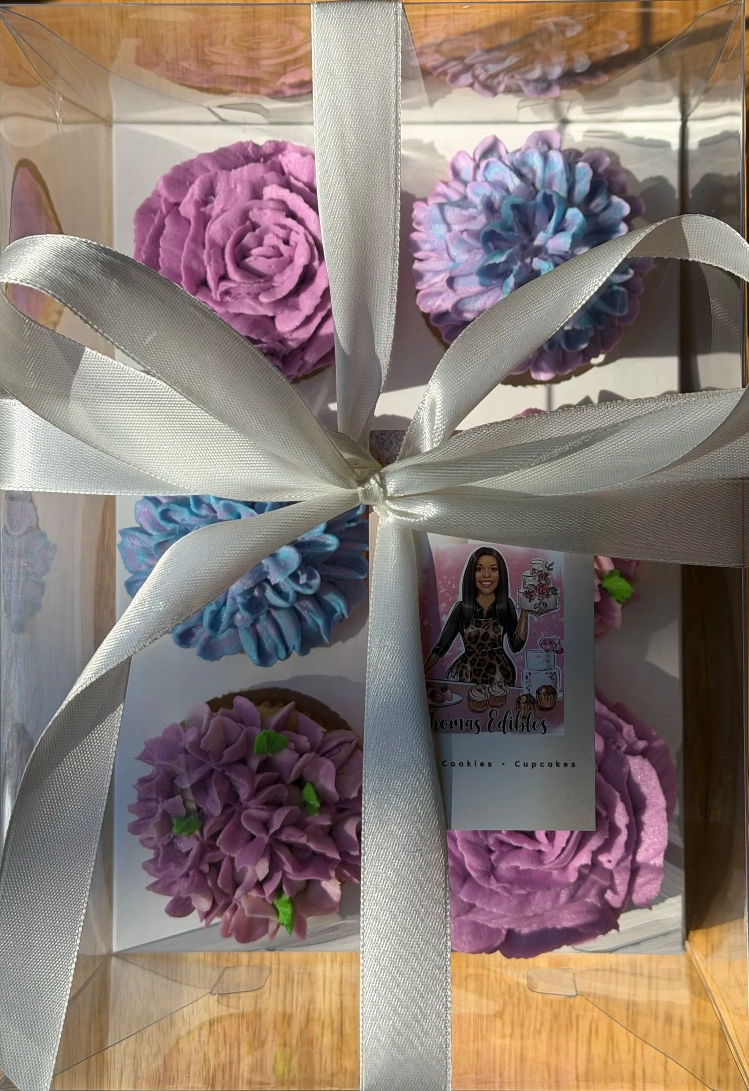 Box of 6 - Floral Cupcakes
