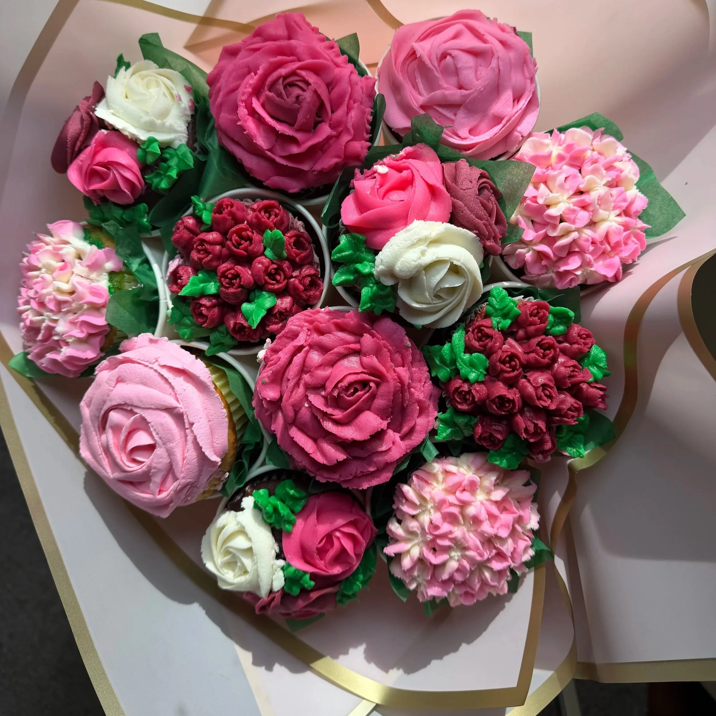 Medium Edible Floral Bouquet