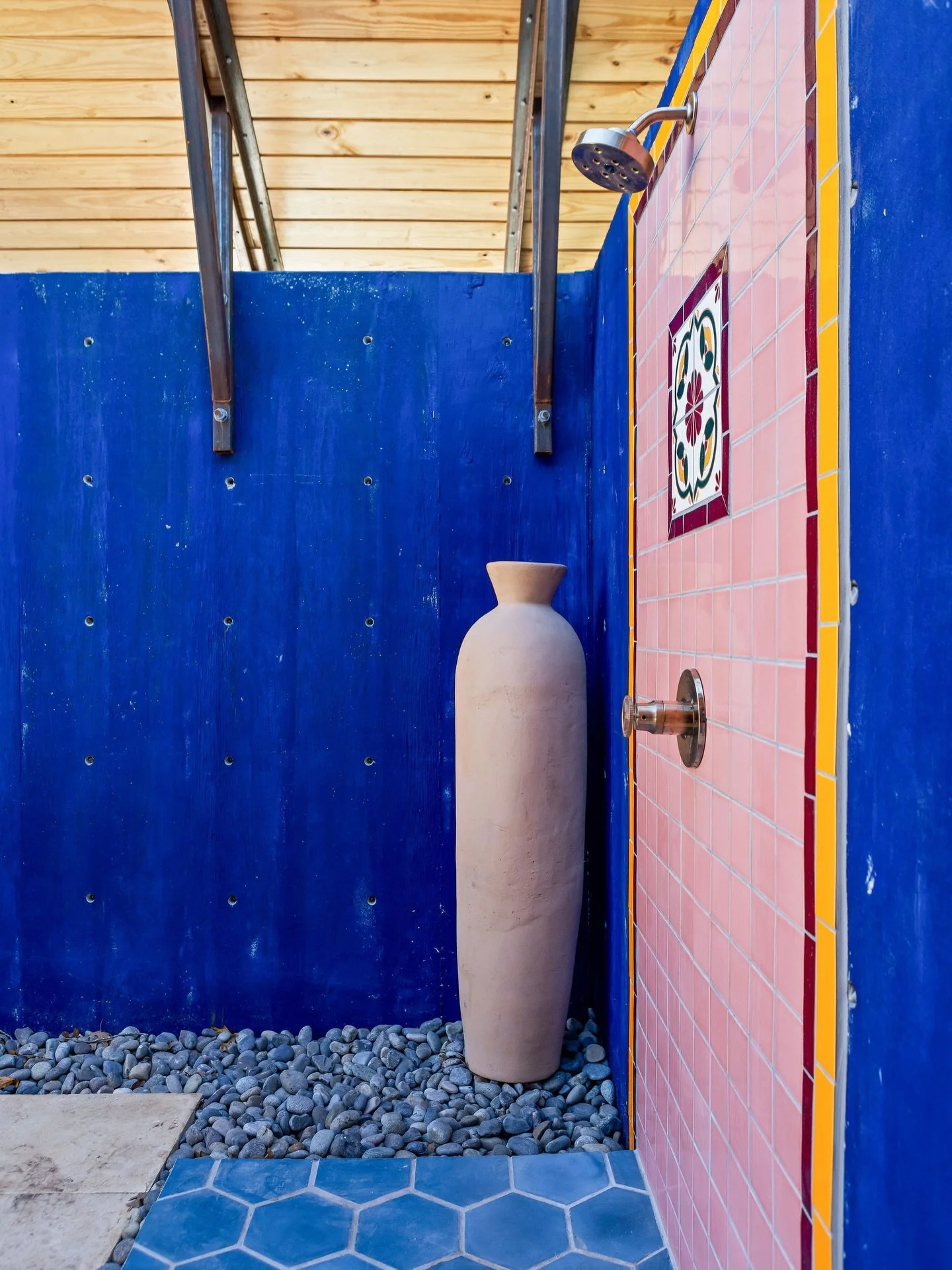 Tile is a huge part of the Orange Magnolia - we preserved the tile in the home and continued our love of tile when we added on the pool and the Frida inspired pool cabana. @clayimports became a huge part of our design when it came to our outdoor show