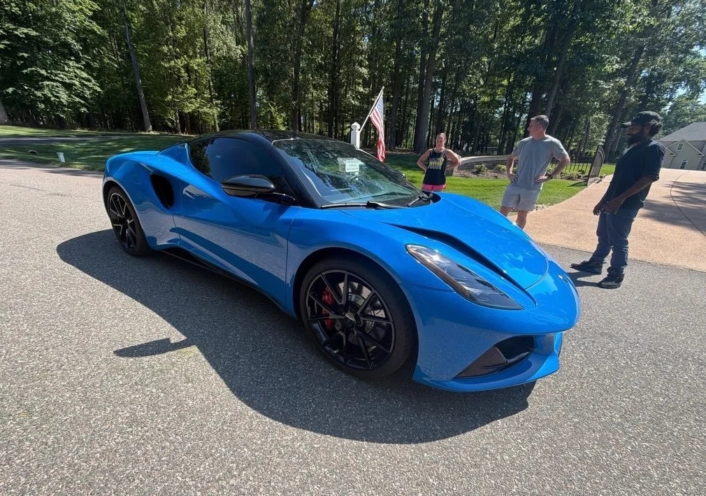 𝟐𝟎𝟐𝟓 𝐋𝐨𝐭𝐮𝐬 𝐄𝐦𝐢𝐫𝐚 🔵
𝐓𝐍 𝐭𝐨 𝐕𝐀📍

Another stunning Emira delivered with care. This blue hits different in the sunlight. Enjoy the new ride Mr. F!

#LotusEmira #ExoticCarTransport #EnclosedAutoTransport #PrestigeAutoTransport #CarDel