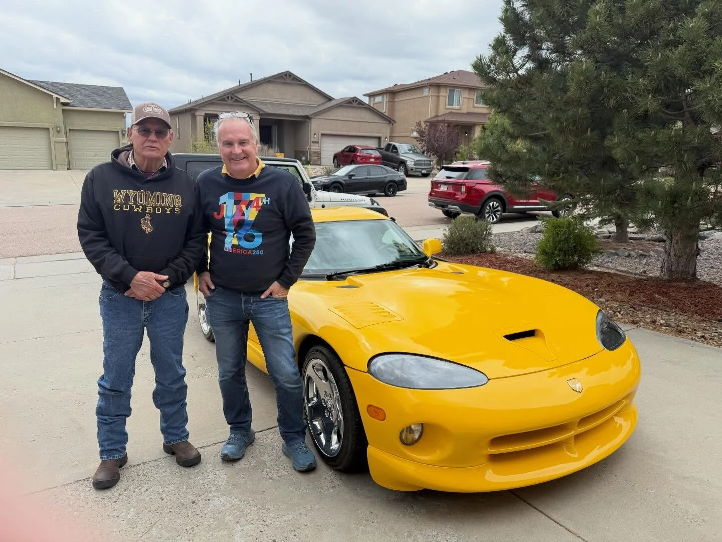 𝟐𝟎𝟎𝟏 𝐃𝐨𝐝𝐠𝐞 𝐕𝐢𝐩𝐞𝐫 𝐆𝐓𝐒 🟡
𝐂𝐎 𝐭𝐨 𝐈𝐋📍

We had the pleasure of serving a new client with delivering his new Viper! We received his call over the weekend and he stressed how excited he was and that he&rsquo;d like the vehicle as fas