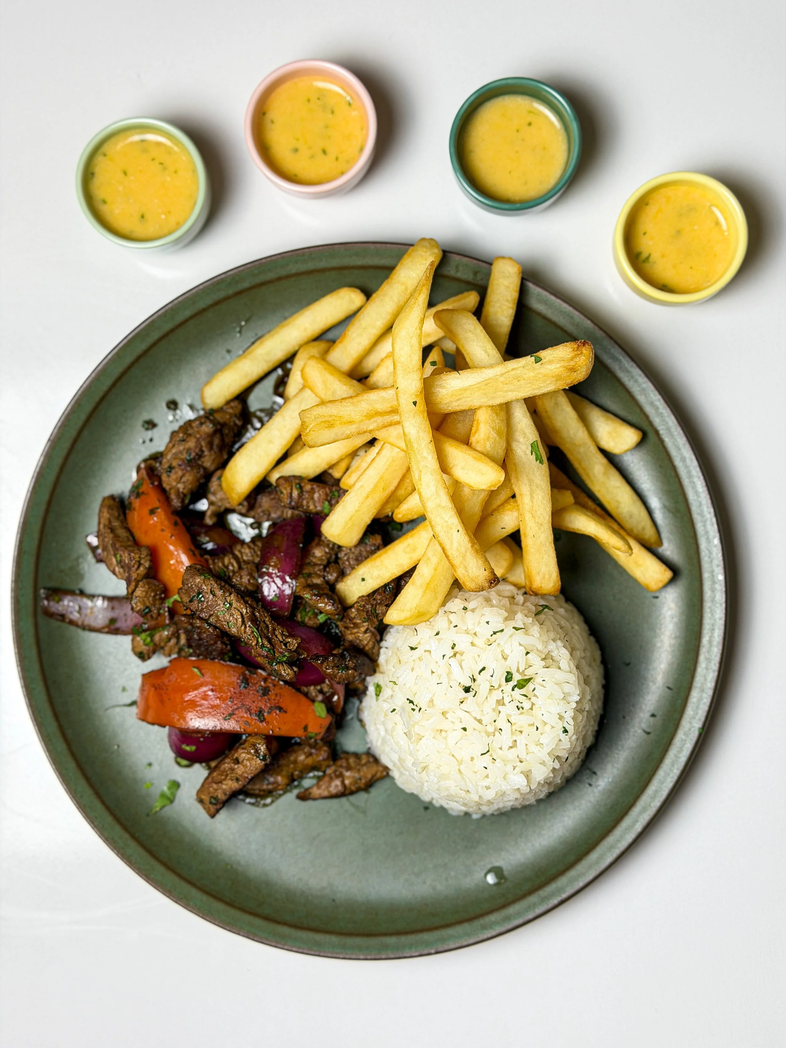 Lomo Saltado 