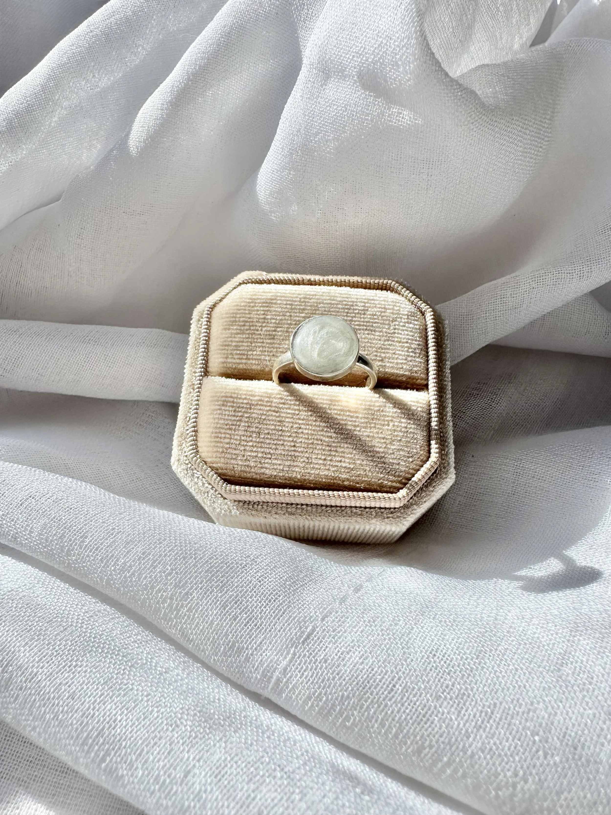 Classic Round Ring 3.jpeg