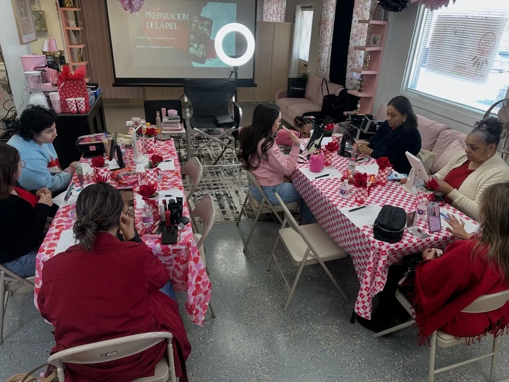 Group self-makeup workshop