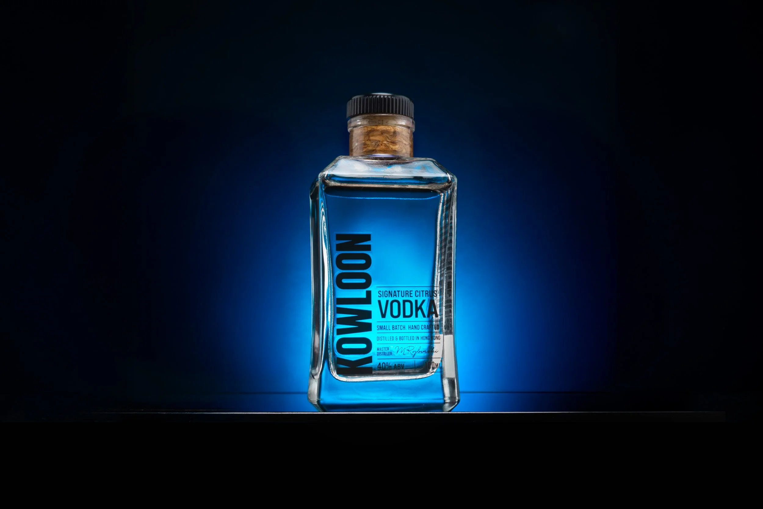 KOWLOON_Vodka_Blue_1.jpg
